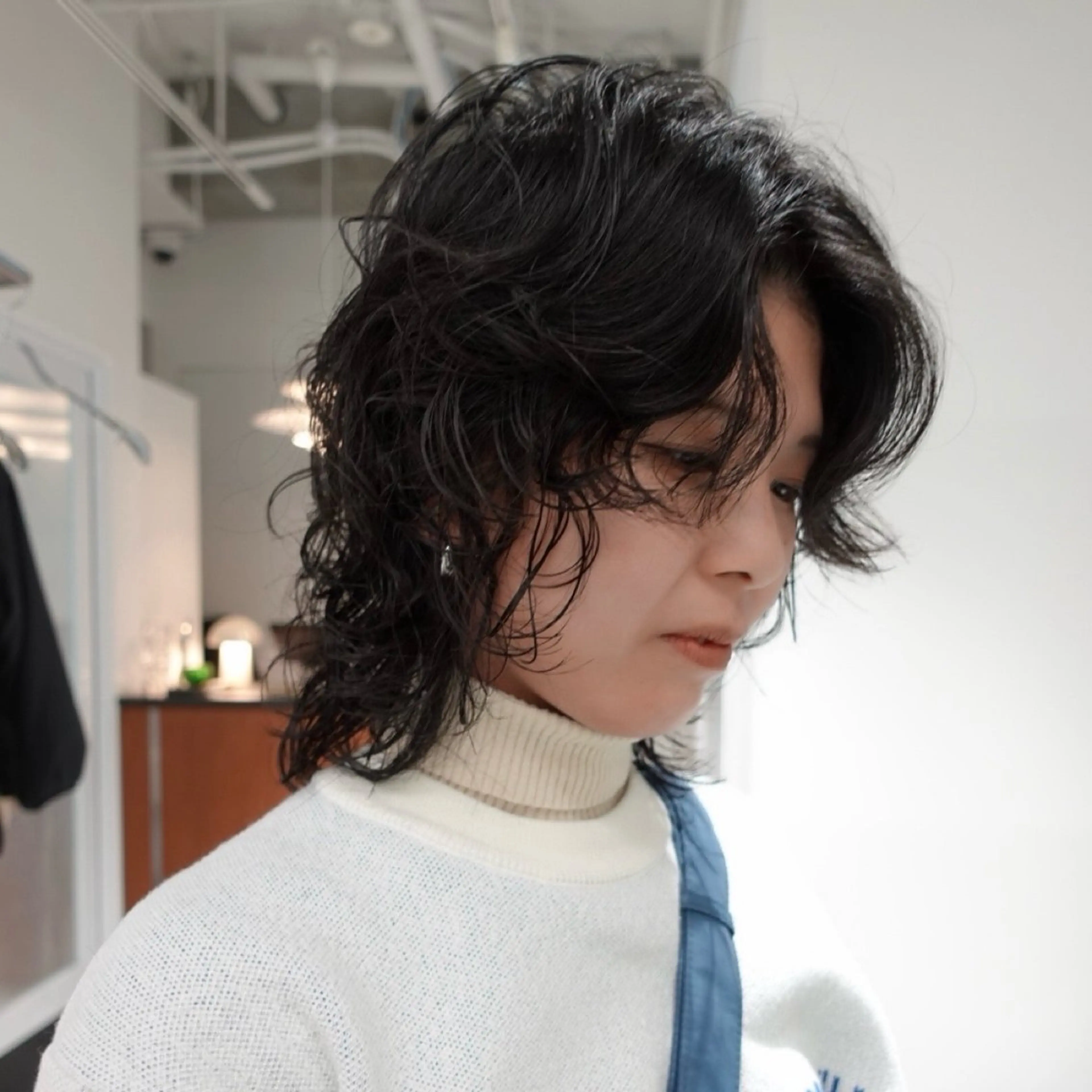 ミディアム パーマ ヘアアレンジ レイヤーカット ウルフカット カット パーマ 🌐サトウ リョウ🌐のその他イメージ