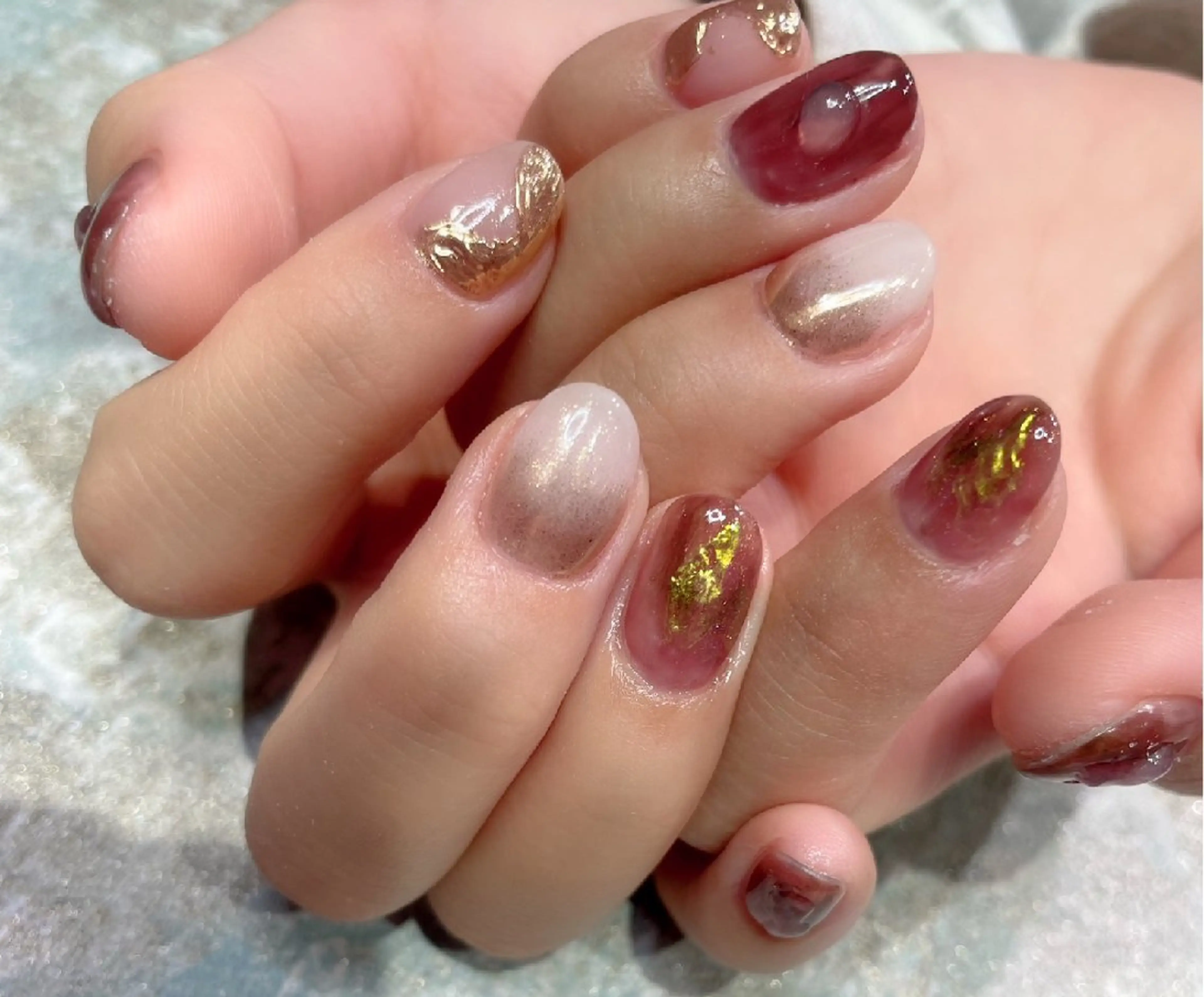 ネイル ネイル　アイブロウ Behindの眉毛・アイブロウイメージ