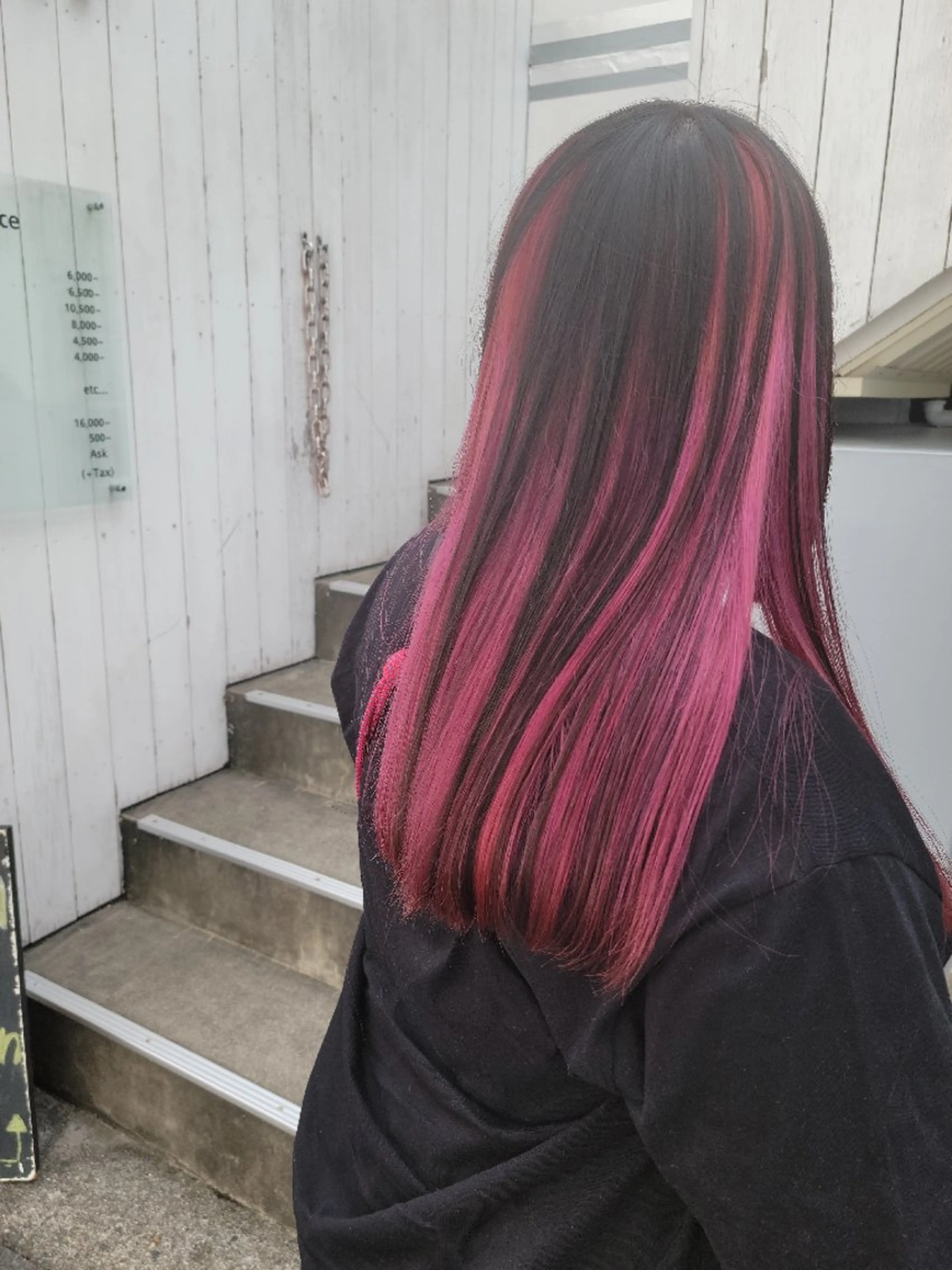 セミロング カラー 黒髪 ピンクカラー coii コイ【原宿/表参道】のヘアスタイル