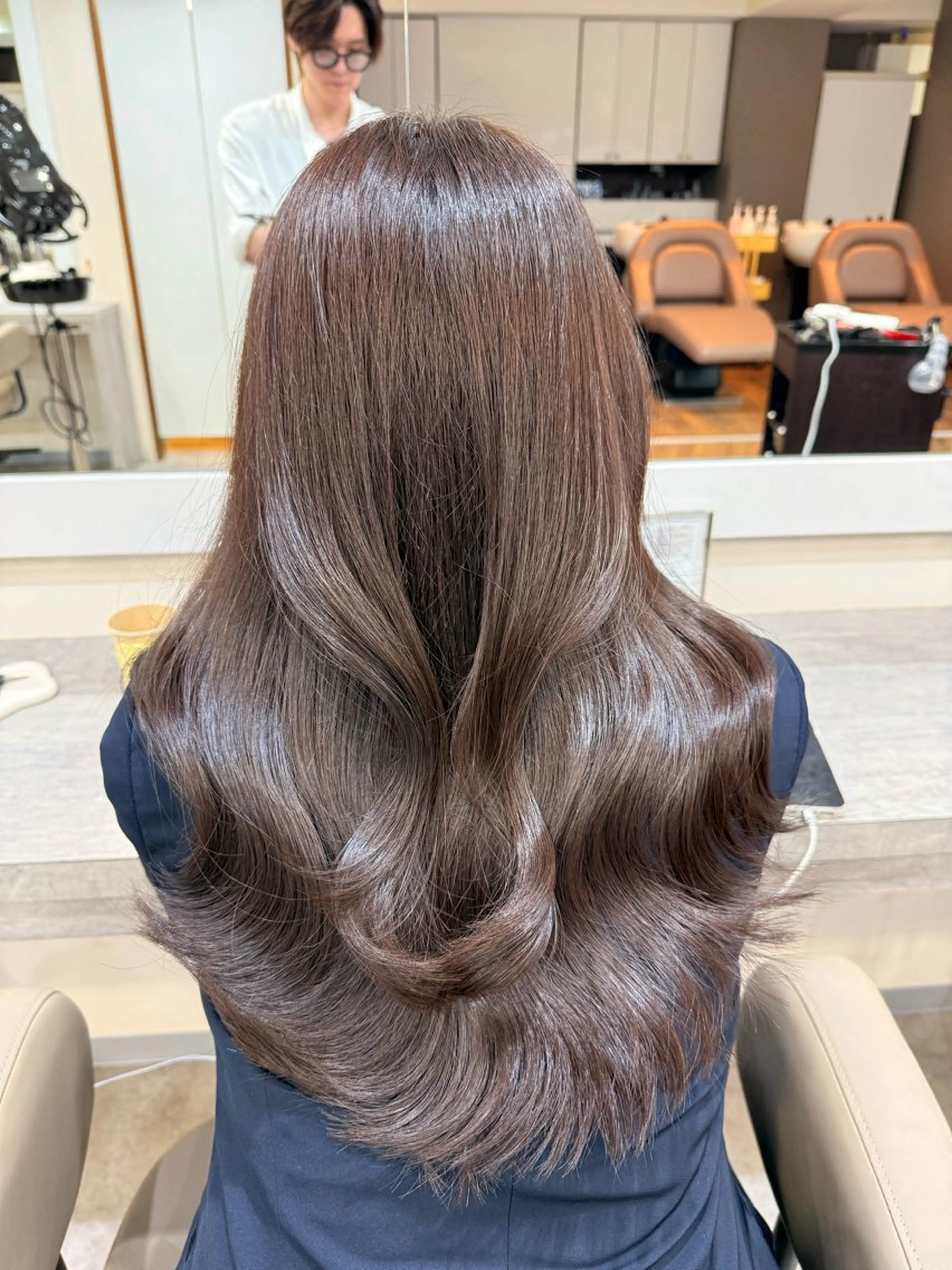 ロング カラー パーマ コテ巻き/パーマ/艶 透明感/荻原凜太郎のヘアスタイル