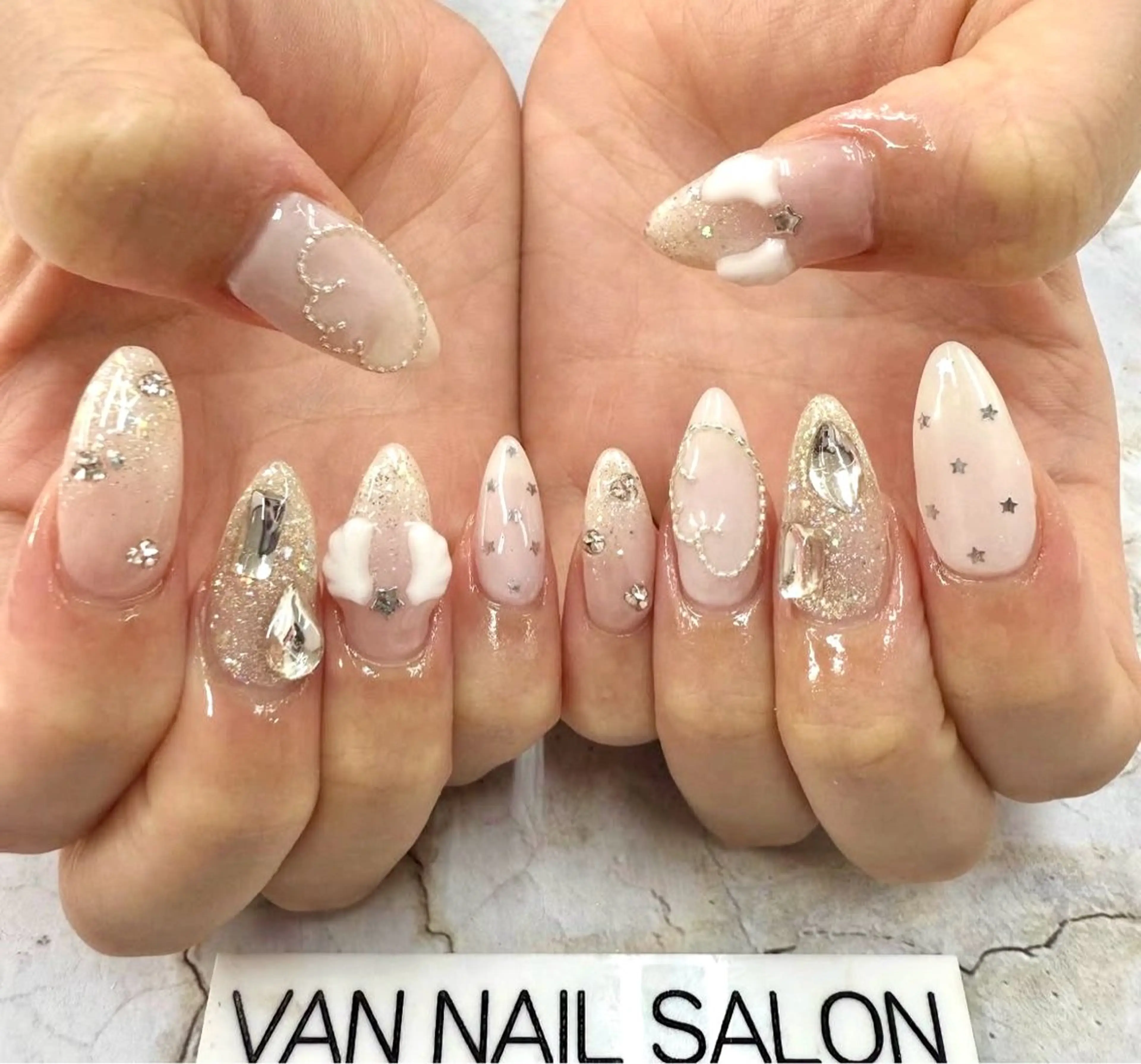 ネイル ハンドネイル Van Nail Salonのネイルデザイン