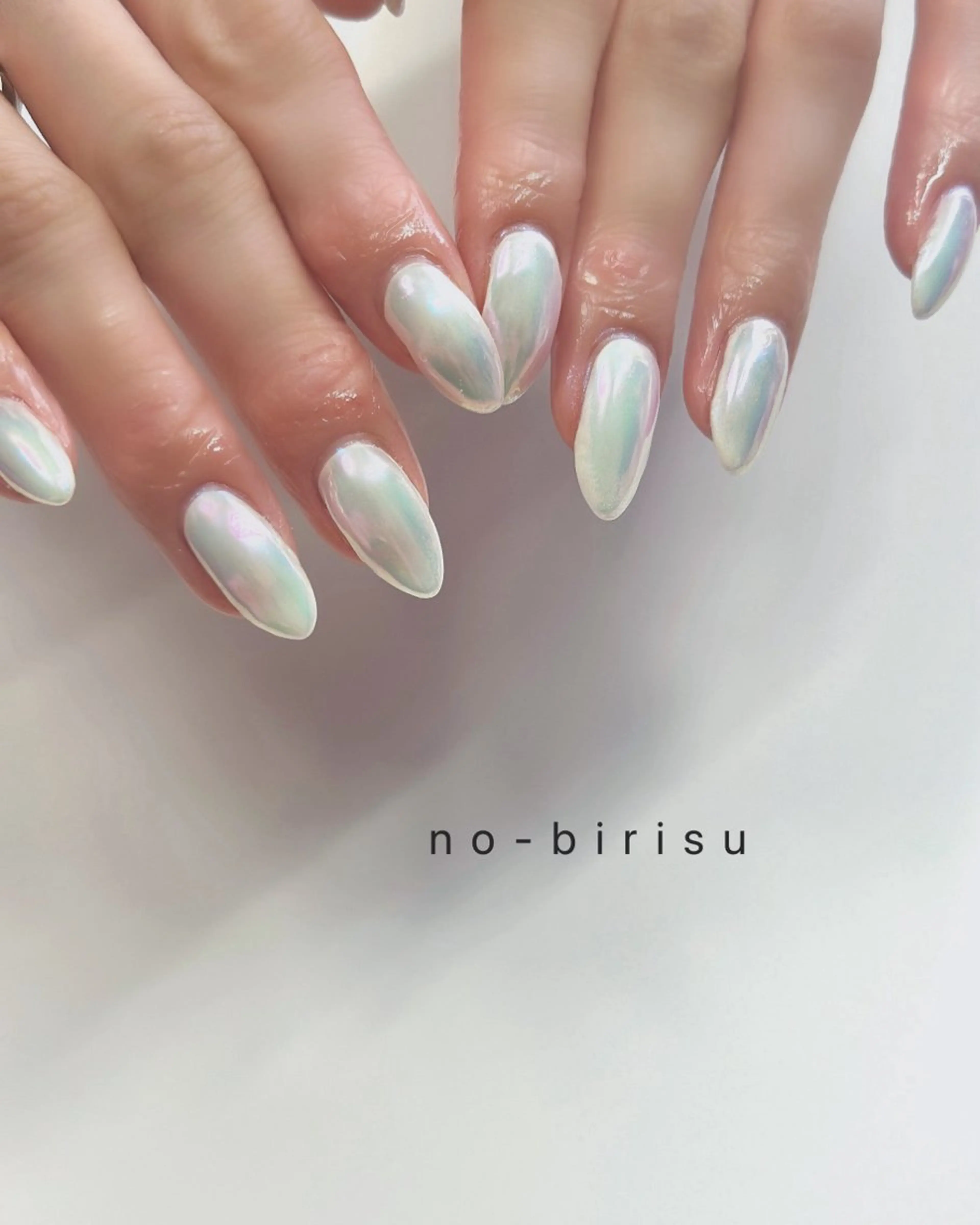ネイル ミラーネイル ハンドネイル no-birisu nailのネイルデザイン