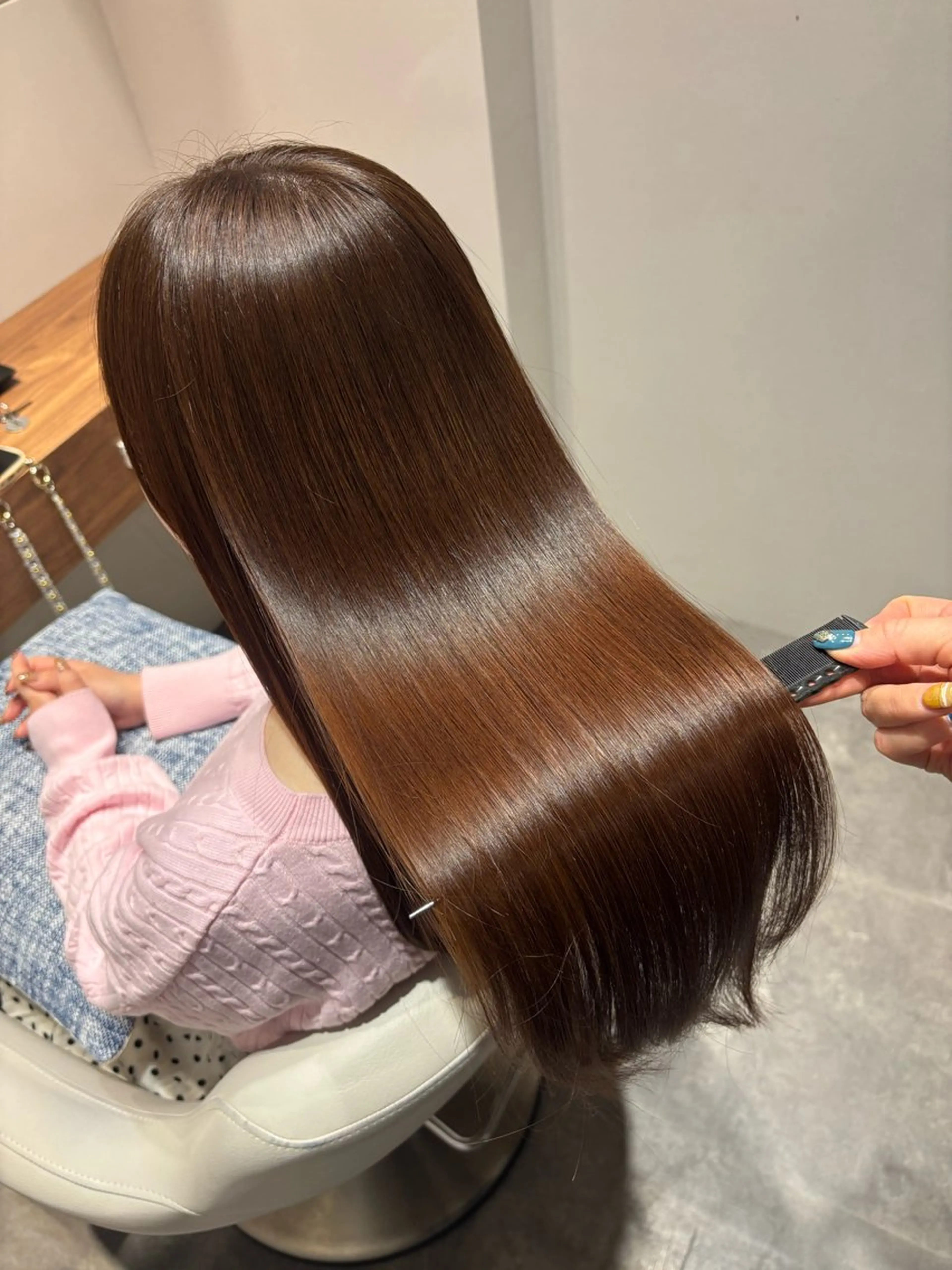 ロング ヘアカラー トリートメント 美髪ヘア 🤍erikaのヘアスタイル