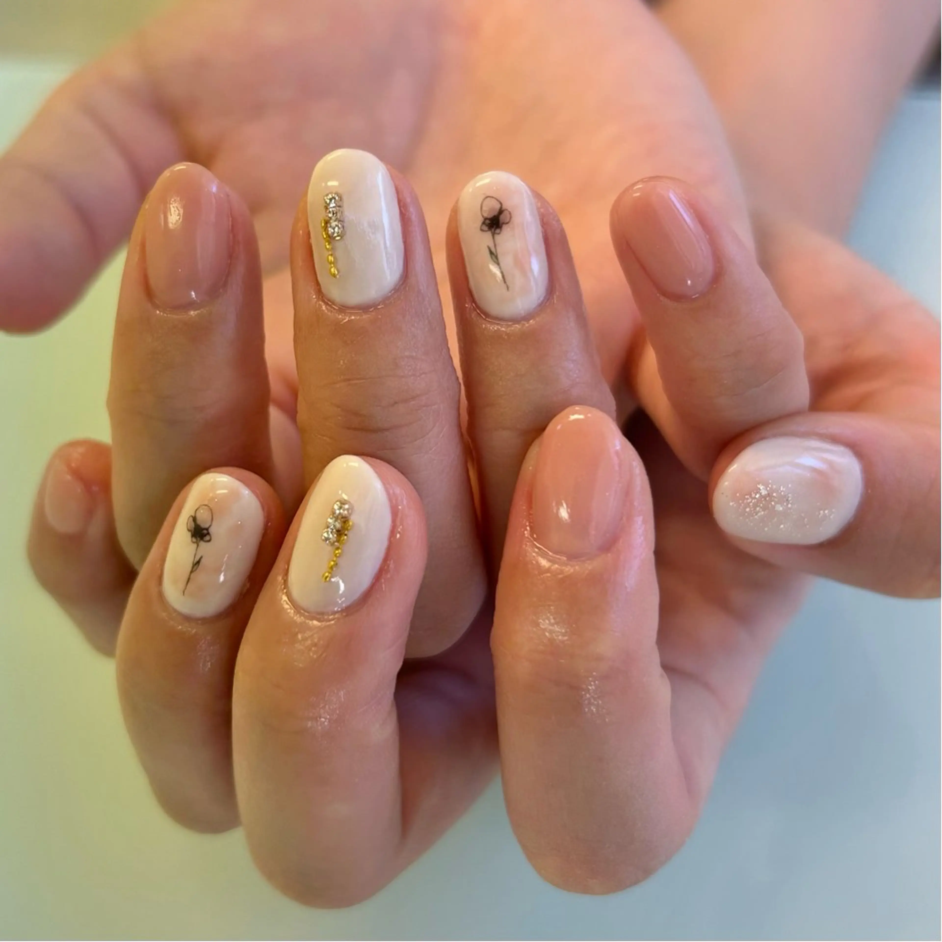 ネイル ハンドネイル Bianca YOKOTANI🌻のネイルデザイン