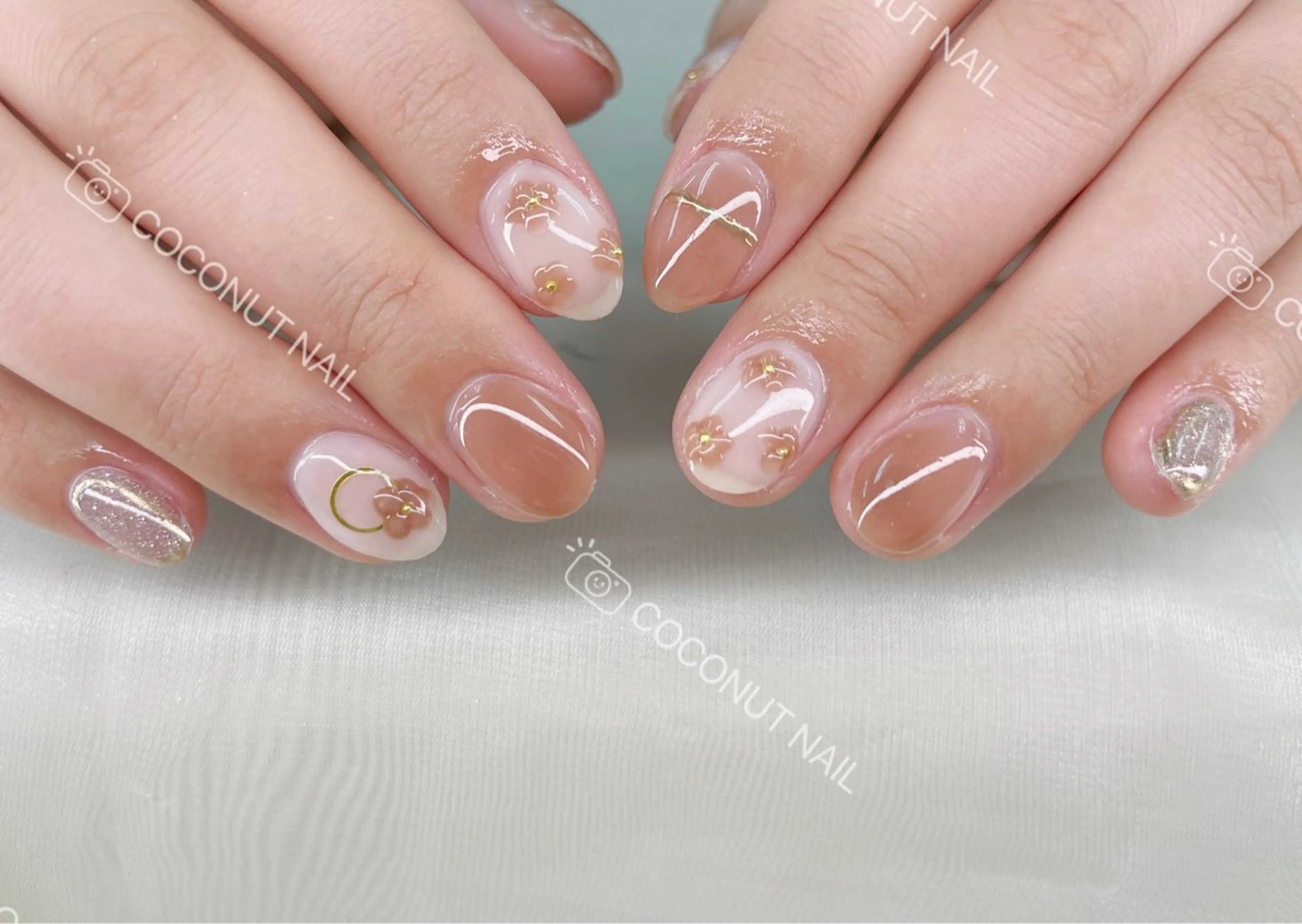ネイル べっ甲ネイル フレンチネイル キラキラネイル マグネットネイル 大理石ネイル(マーブル) 神田 ココナッツのネイルデザイン