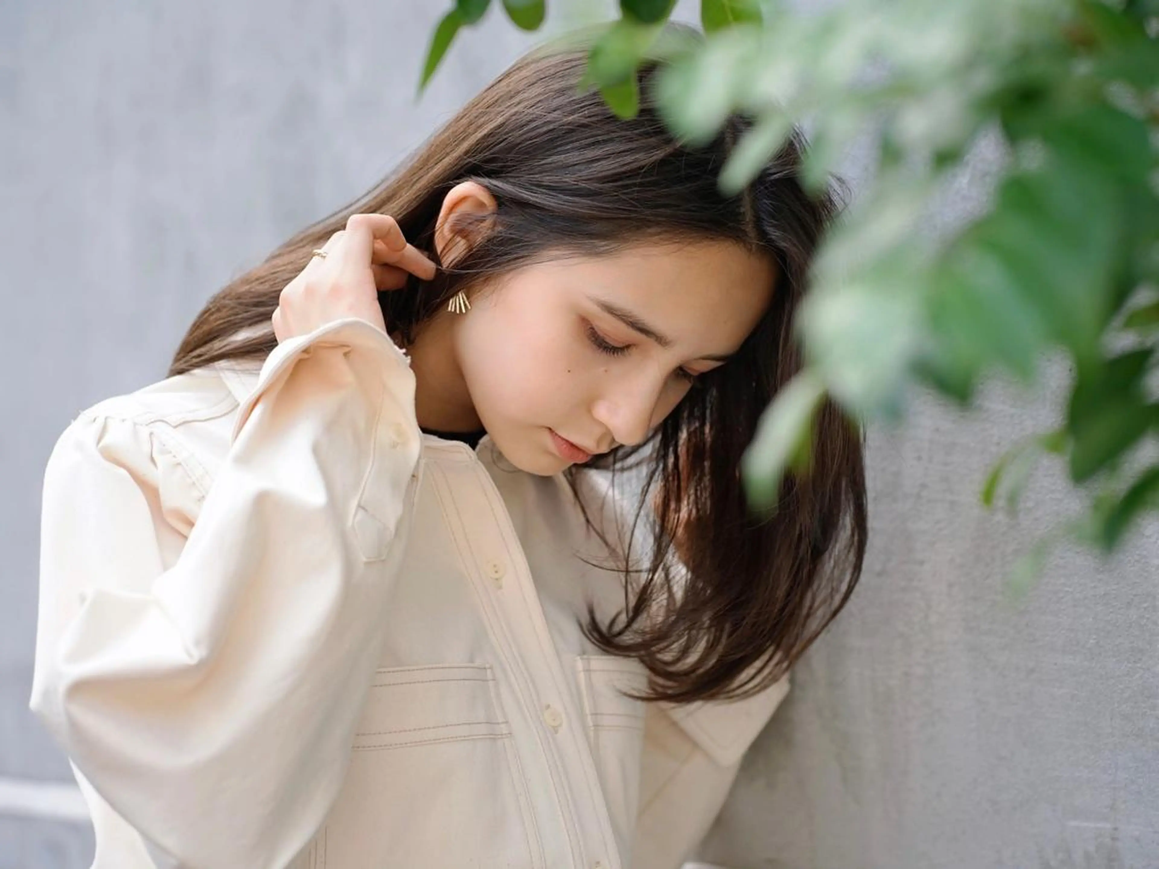 セミロング カラー パーマ ヘアアレンジ アディクシーカラー アッシュ バレイヤージュ ベージュカラー ブリーチ newi grande 横浜店のヘアスタイル