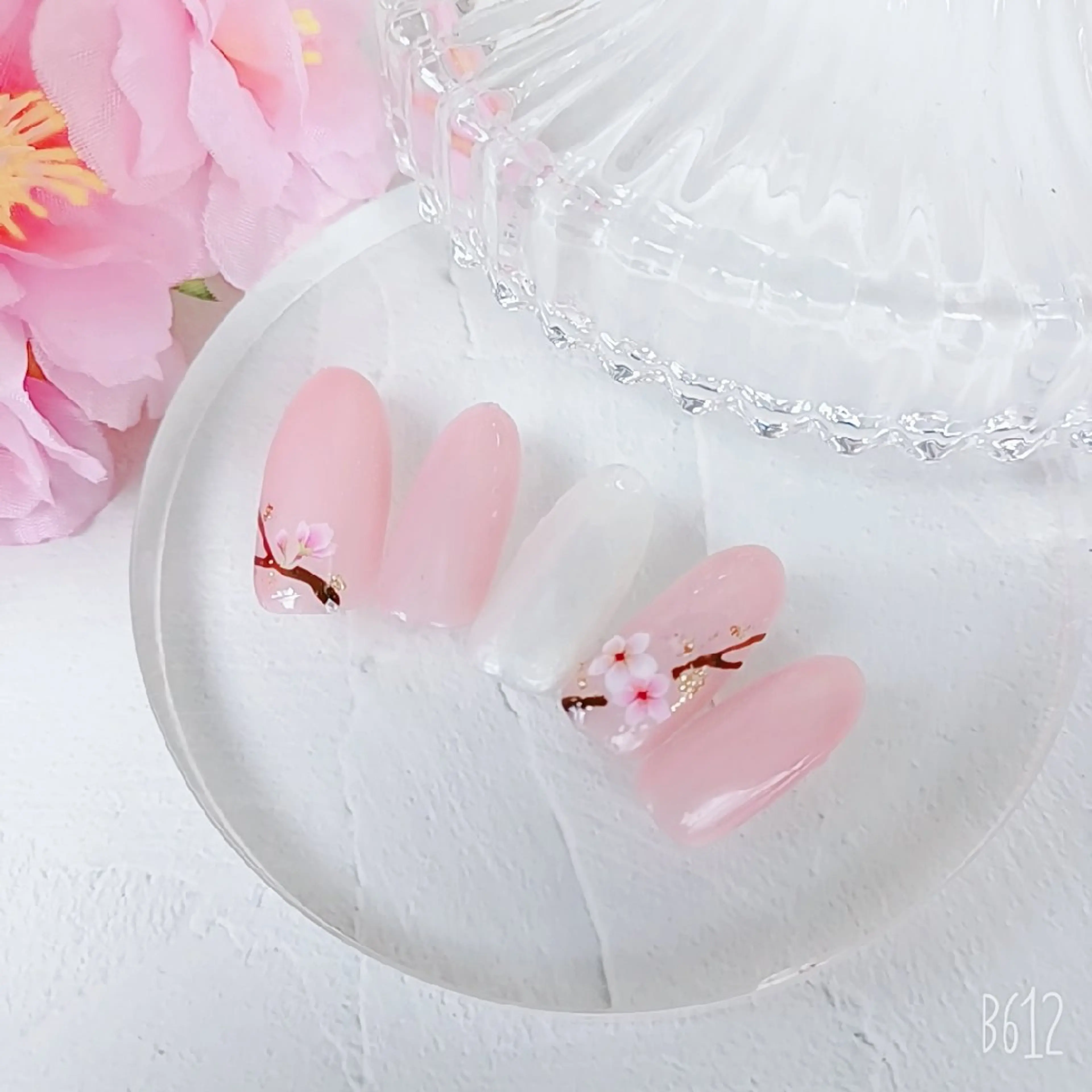 ネイル 本間 いつみのネイルデザイン