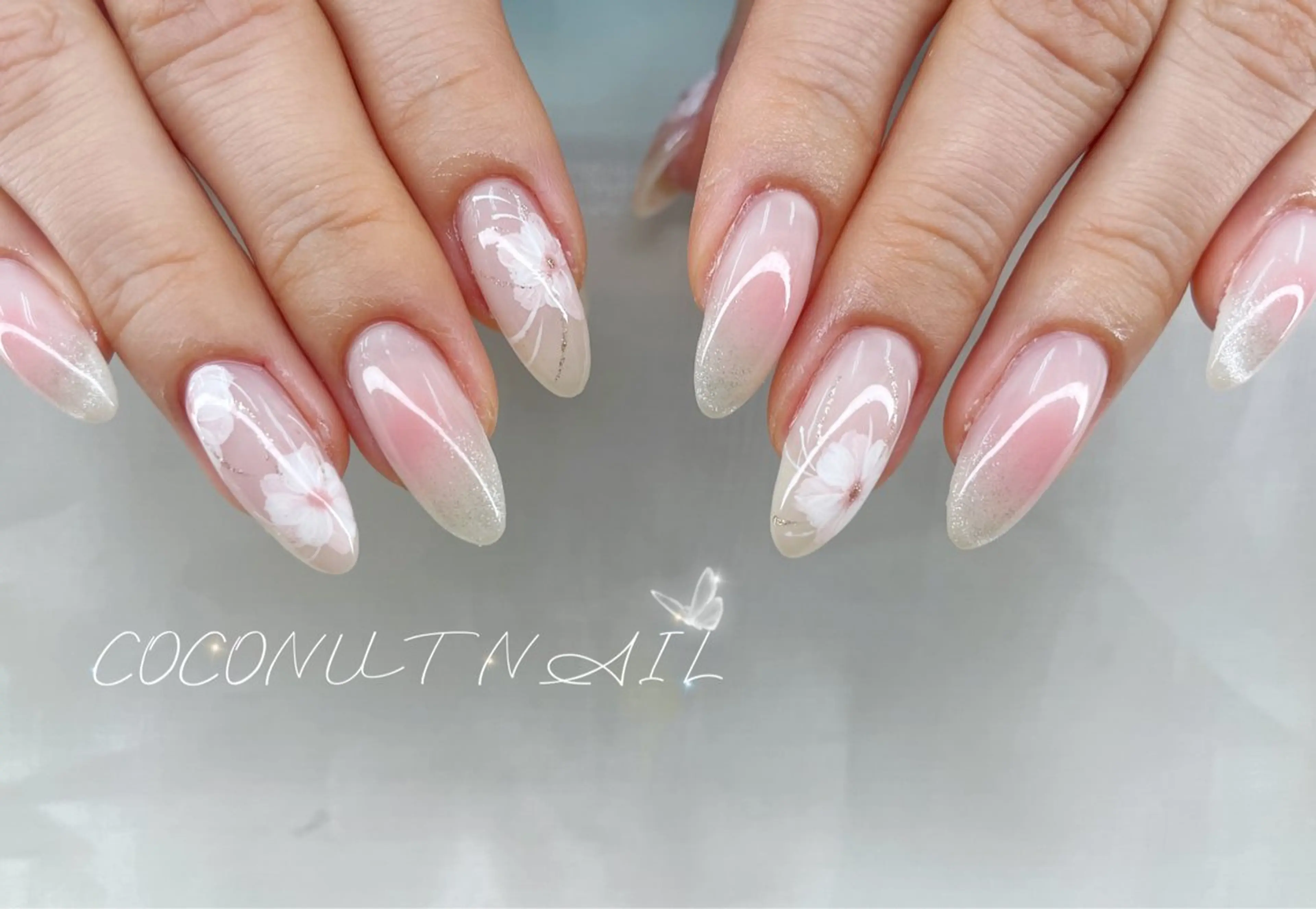 ネイル べっ甲ネイル フレンチネイル キラキラネイル ラメ(グリッター) マグネットネイル ハンドネイル 神田 ココナッツのネイルデザイン