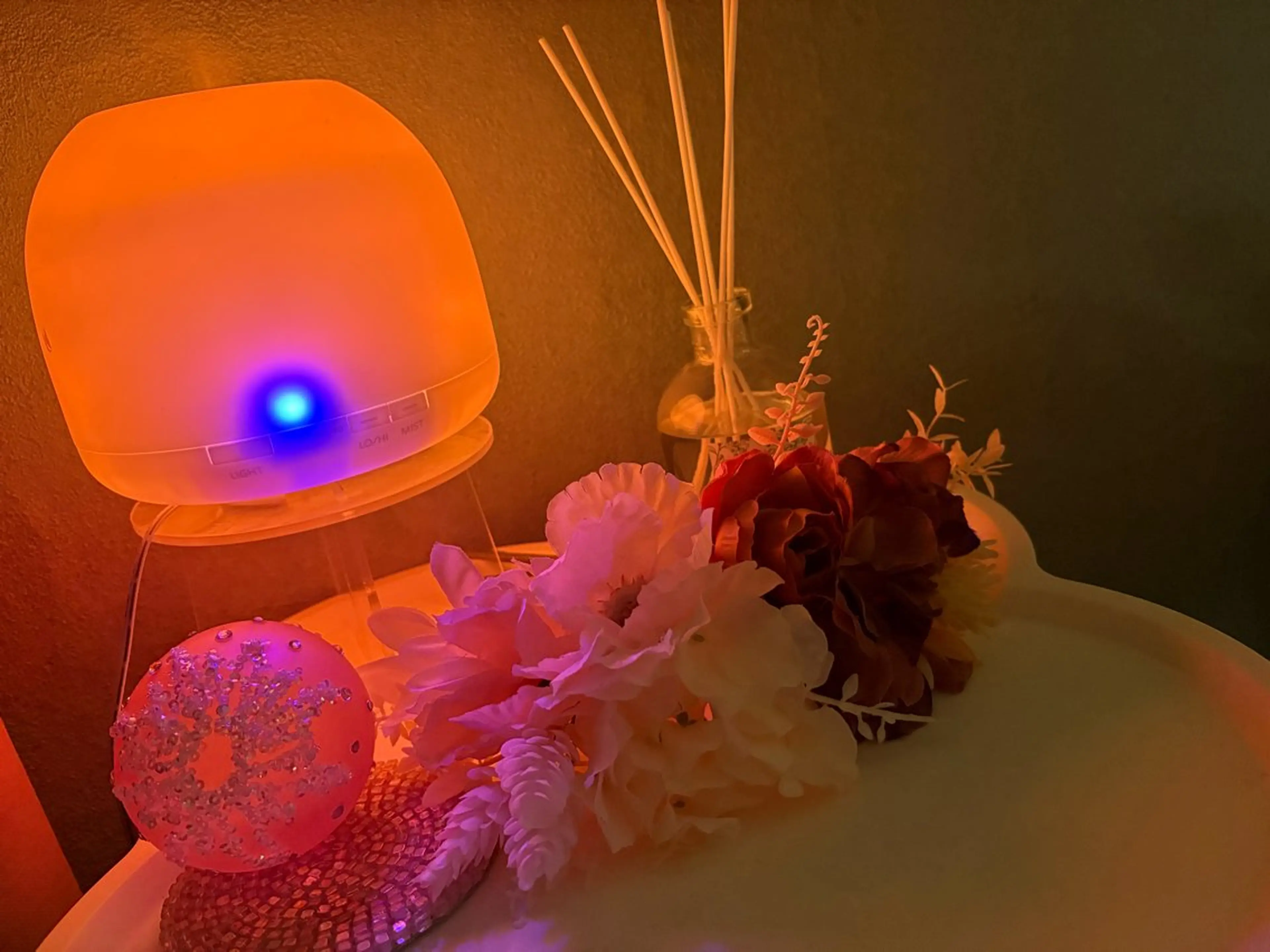 東山脱毛HGB《セルフとスタッフ施術が選べるお店》所属・長屋 里奈のエステ・リラクイメージ