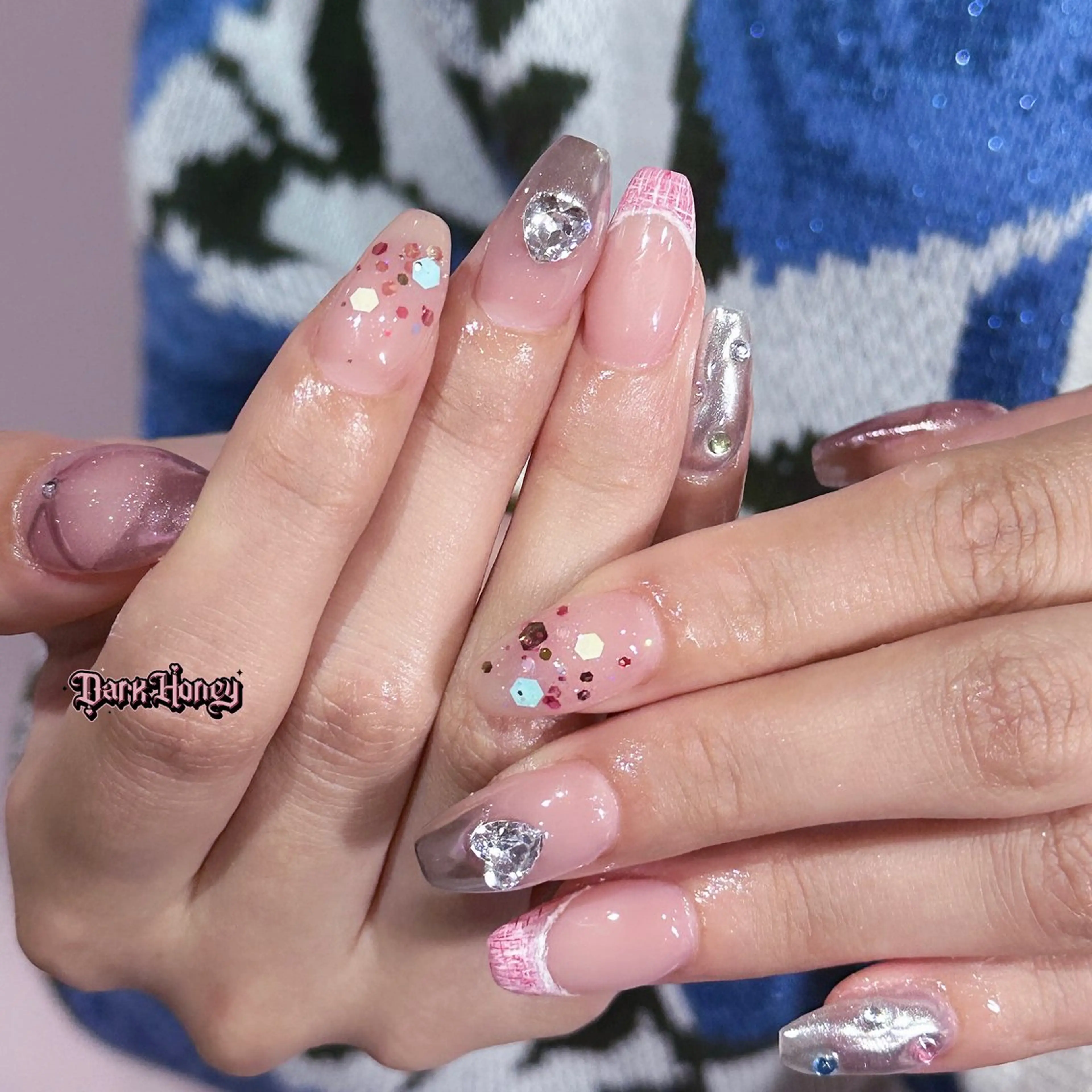 ネイル ハンドネイル Dark honey スカルプ専門原宿店のネイルデザイン