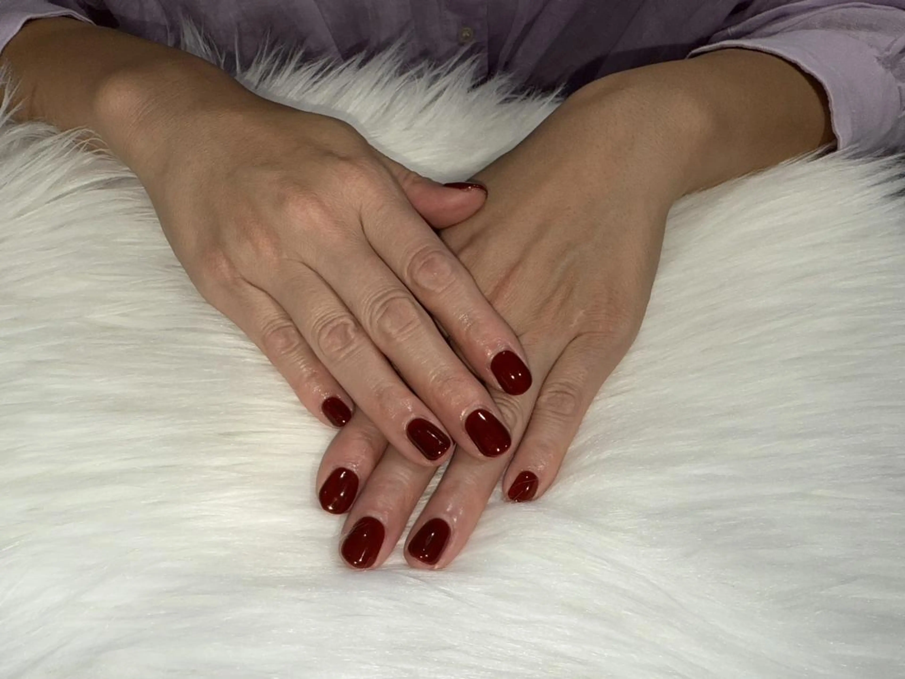 ネイル ワンカラーネイル 赤色 Salon chou chou所属・chouchou renaのネイルデザイン