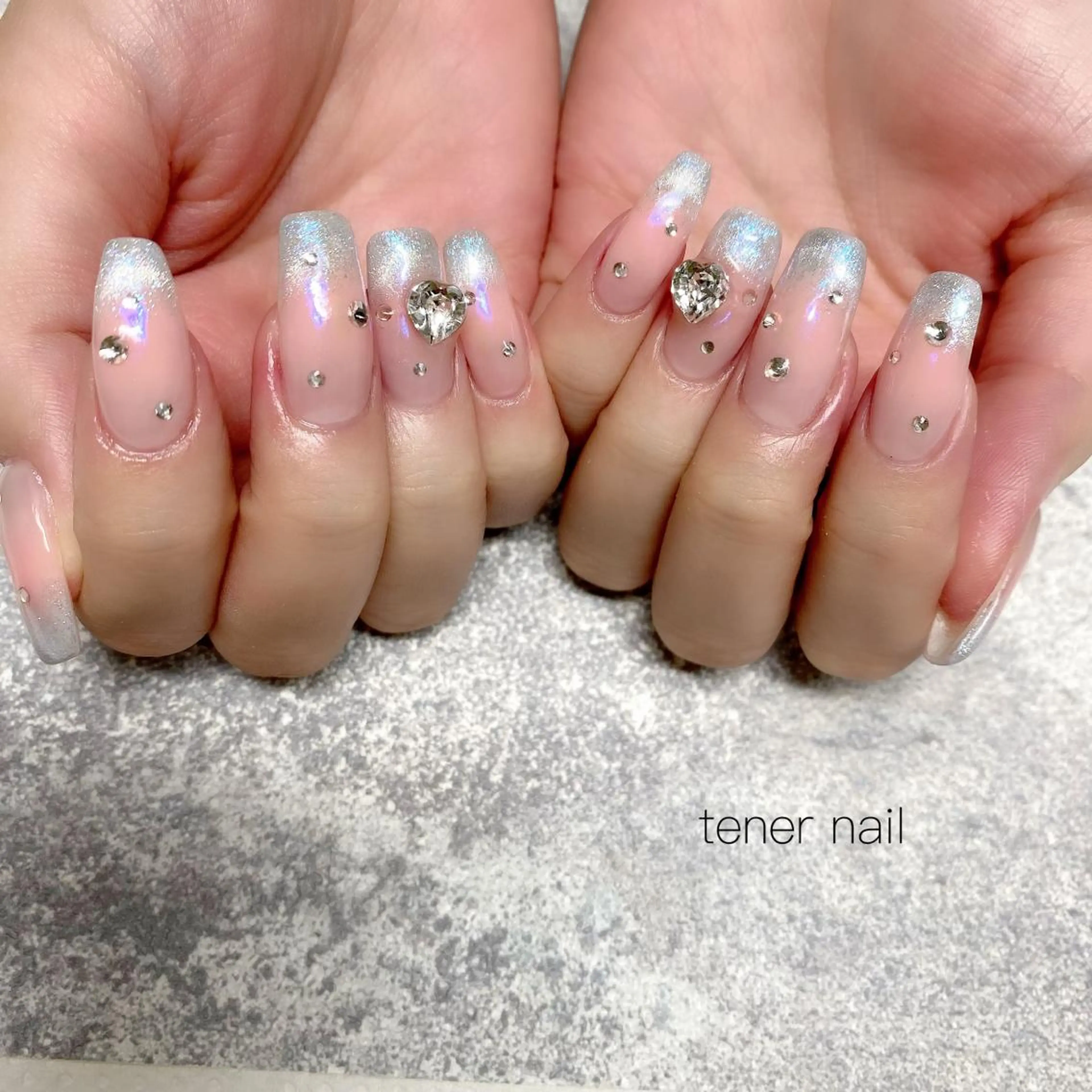 ネイル キラキラネイル ワンホンネイル tener  nail  テネルネイル所属・テネルネイル tener nailのネイルデザイン