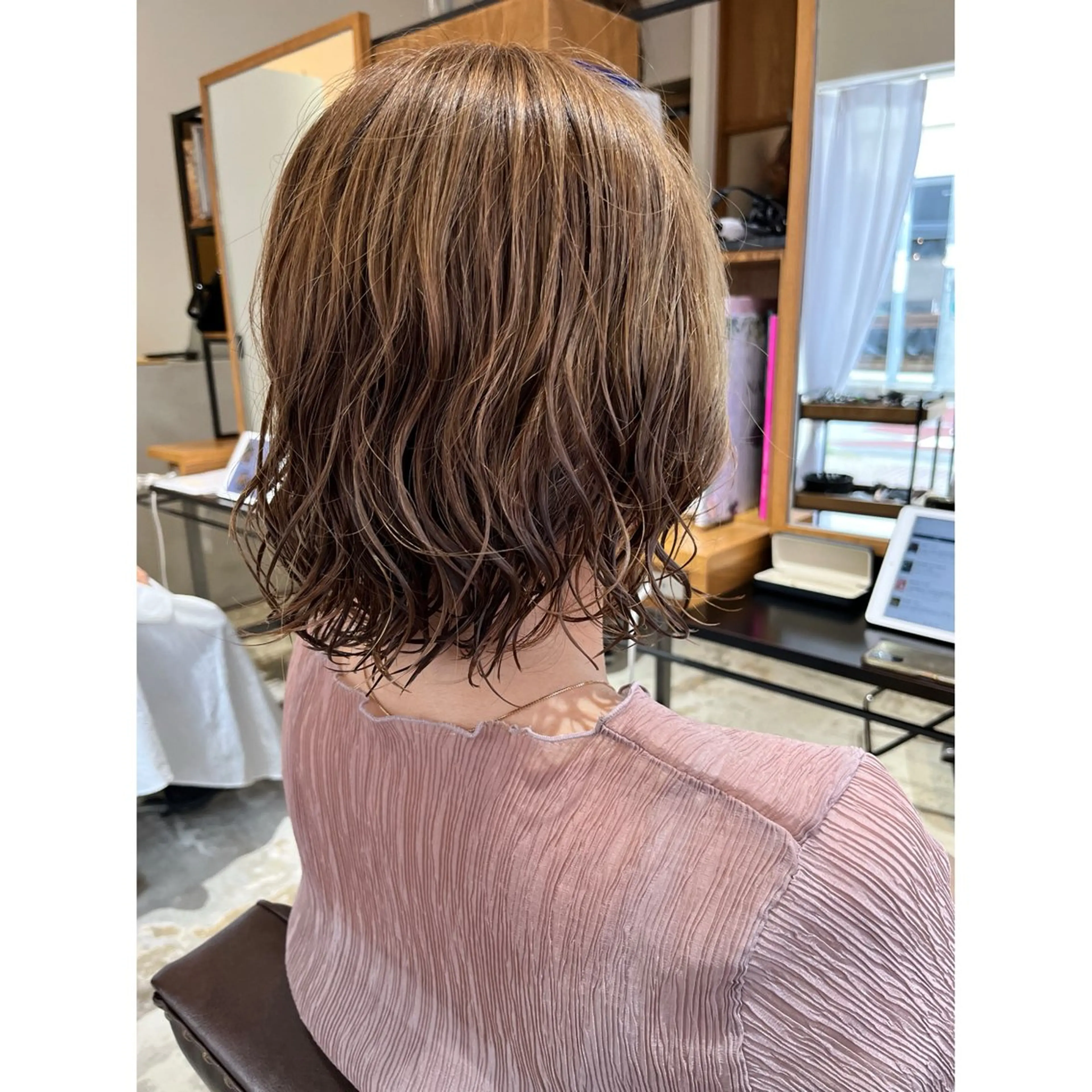 ショート 喜友名洸季 anoneのヘアスタイル