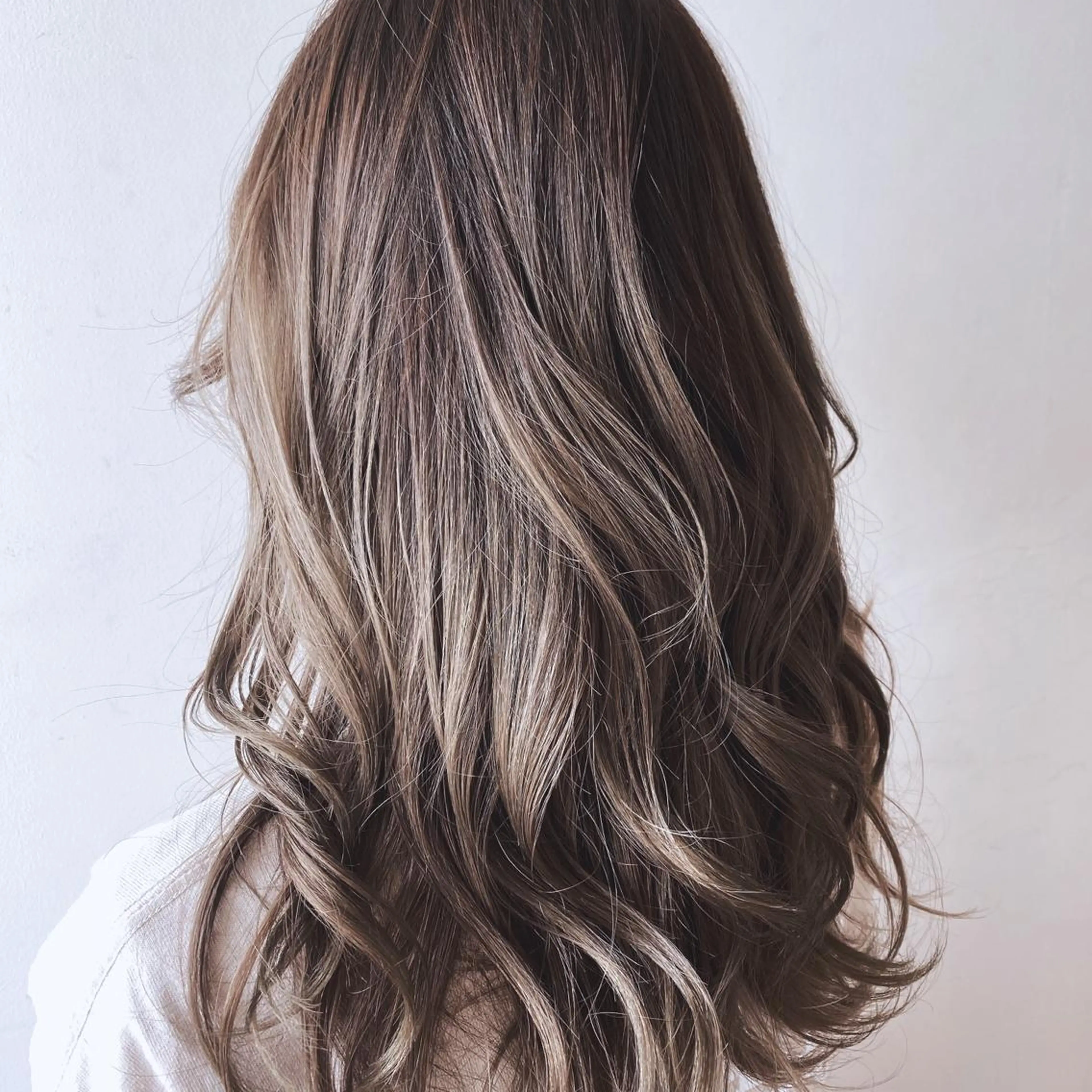 セミロング カラー ベージュカラー hairdressing salon　mulum所属・Kasumi 店長のマツエク・マツパデザイン