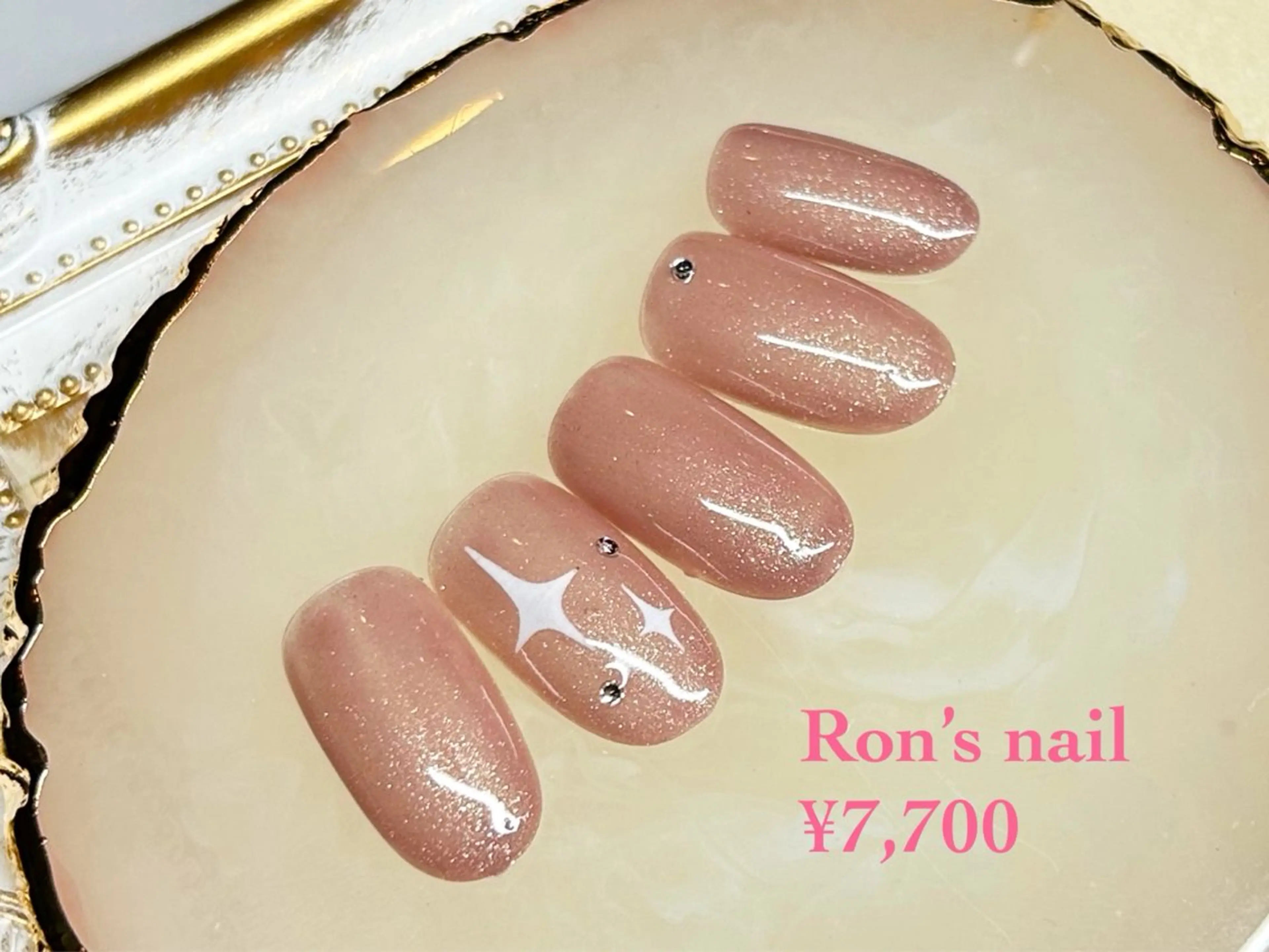 ネイル Ron's 成田のネイルデザイン