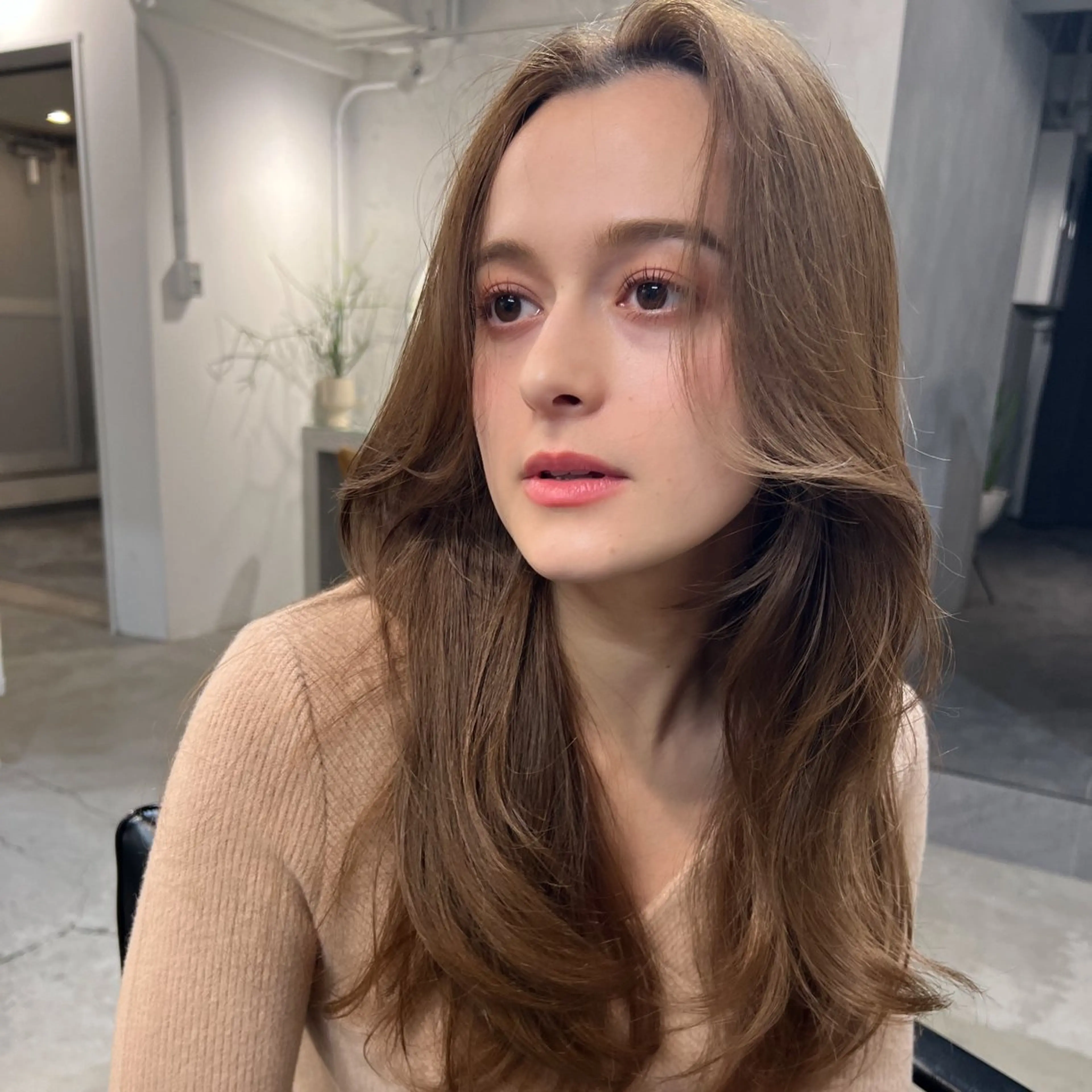 セミロング カラー 韓国風ヘア レイヤーカット カット ヘアカラー レイヤーカットのプロ 大人ヘア宮森貴志のヘアスタイル