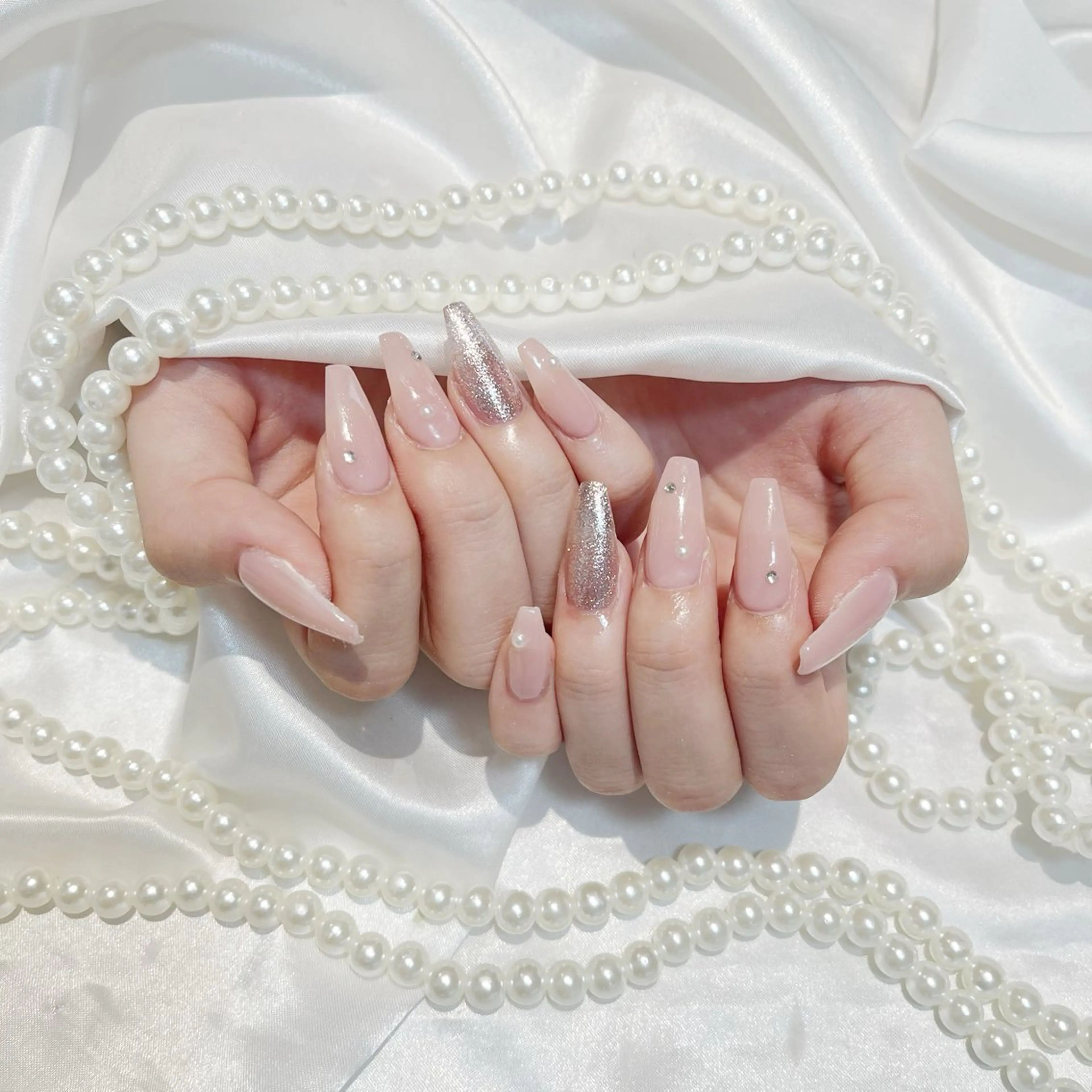 ネイル WISTERIA aisaのネイルデザイン