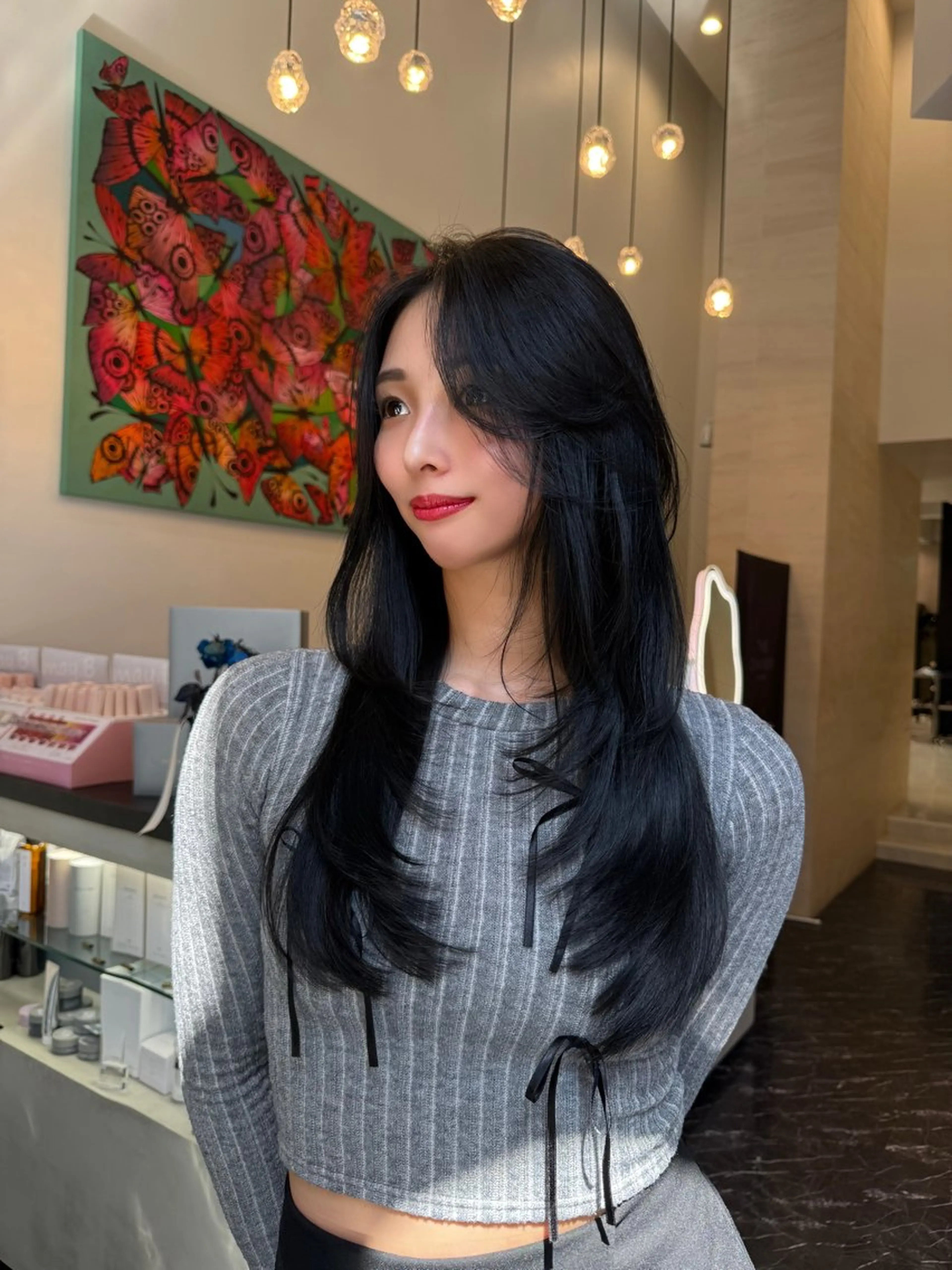 ロング カット ヘアカラー 韓国ヘア🇰🇷 YURIYAのヘアスタイル