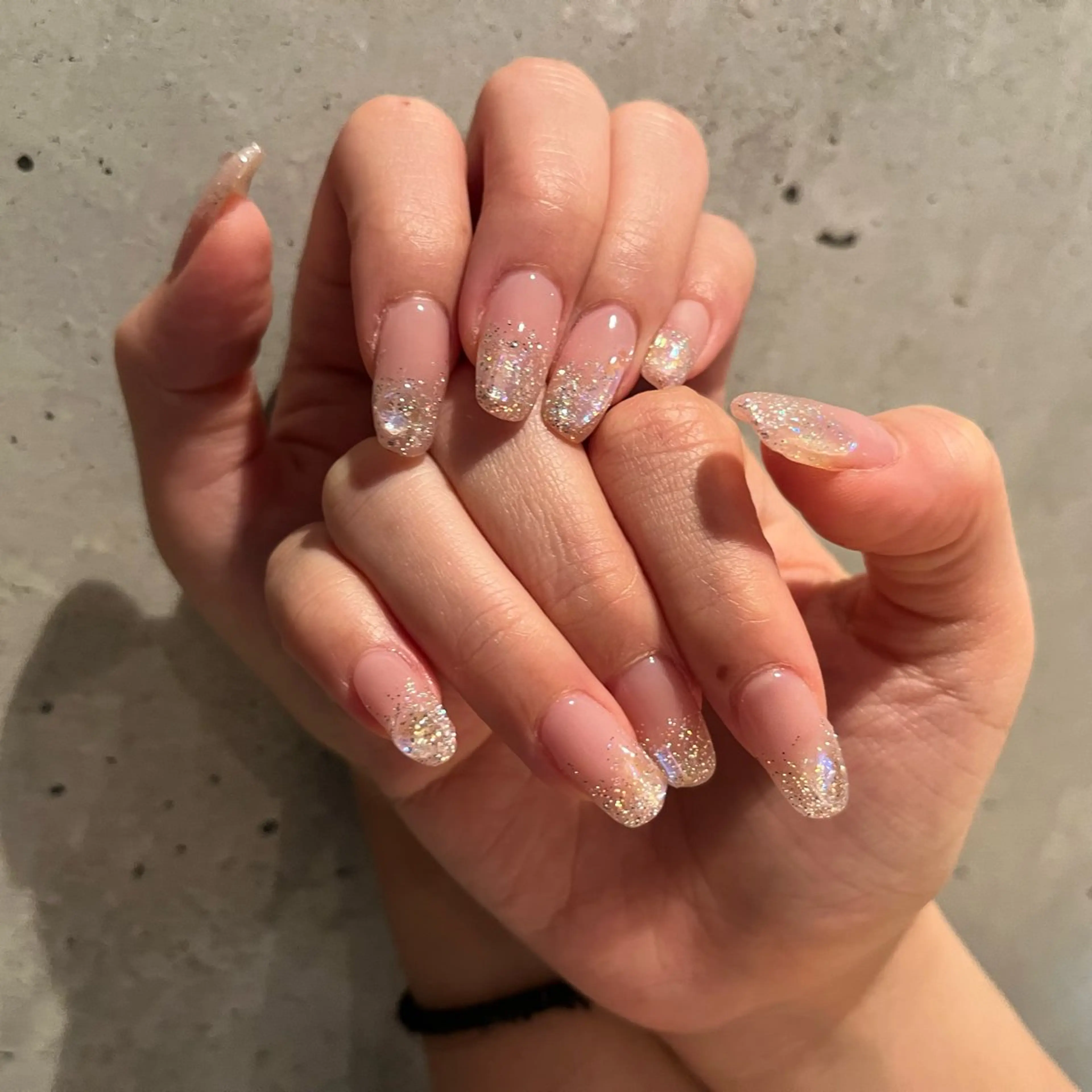 ネイル オーロラネイル 韓国ネイル ラメ(グリッター) ラメグラデーション ハンドネイル DariL Ayaのネイルデザイン