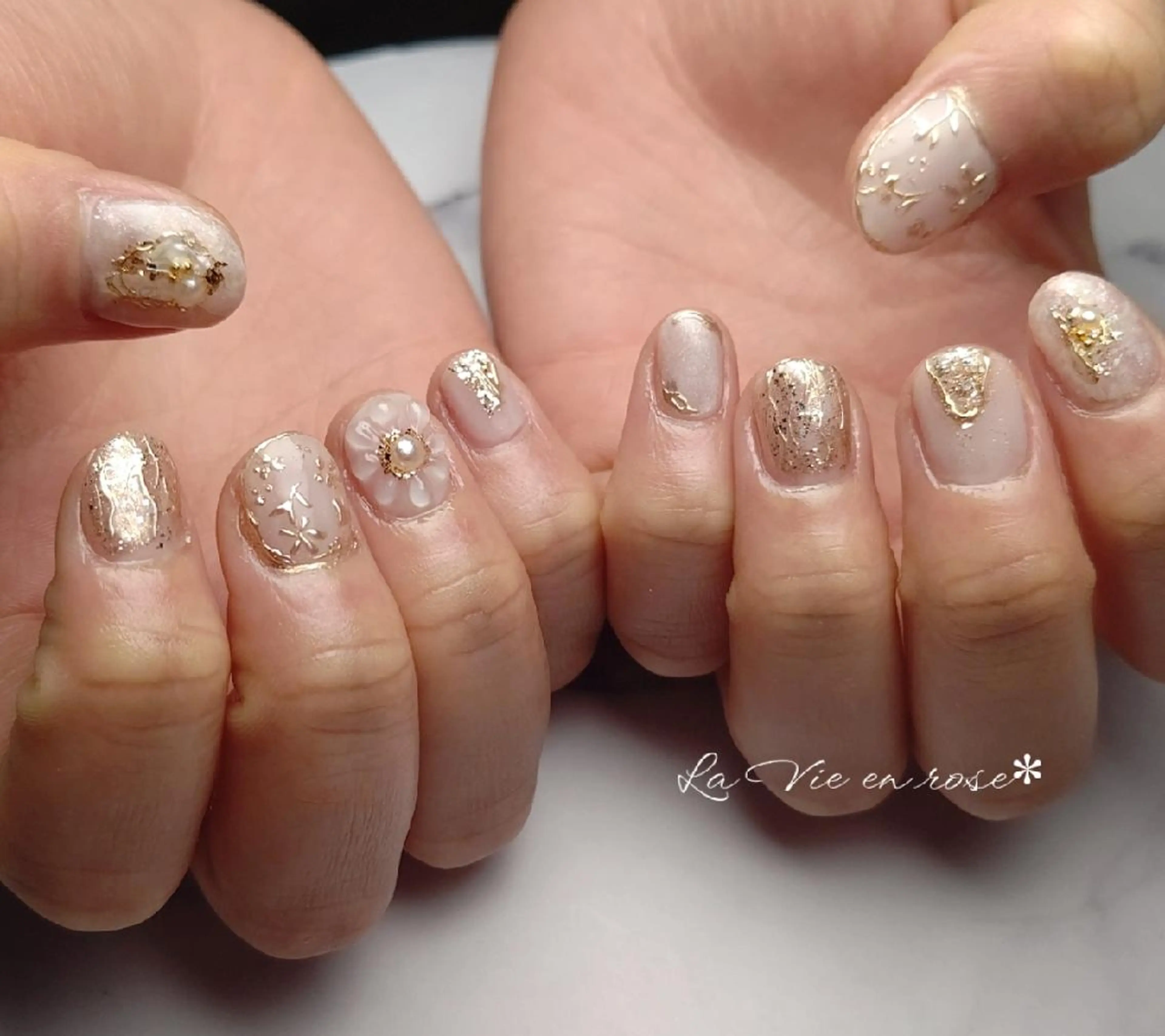 ネイル 成人式 ラヴィアン ローズのネイルデザイン
