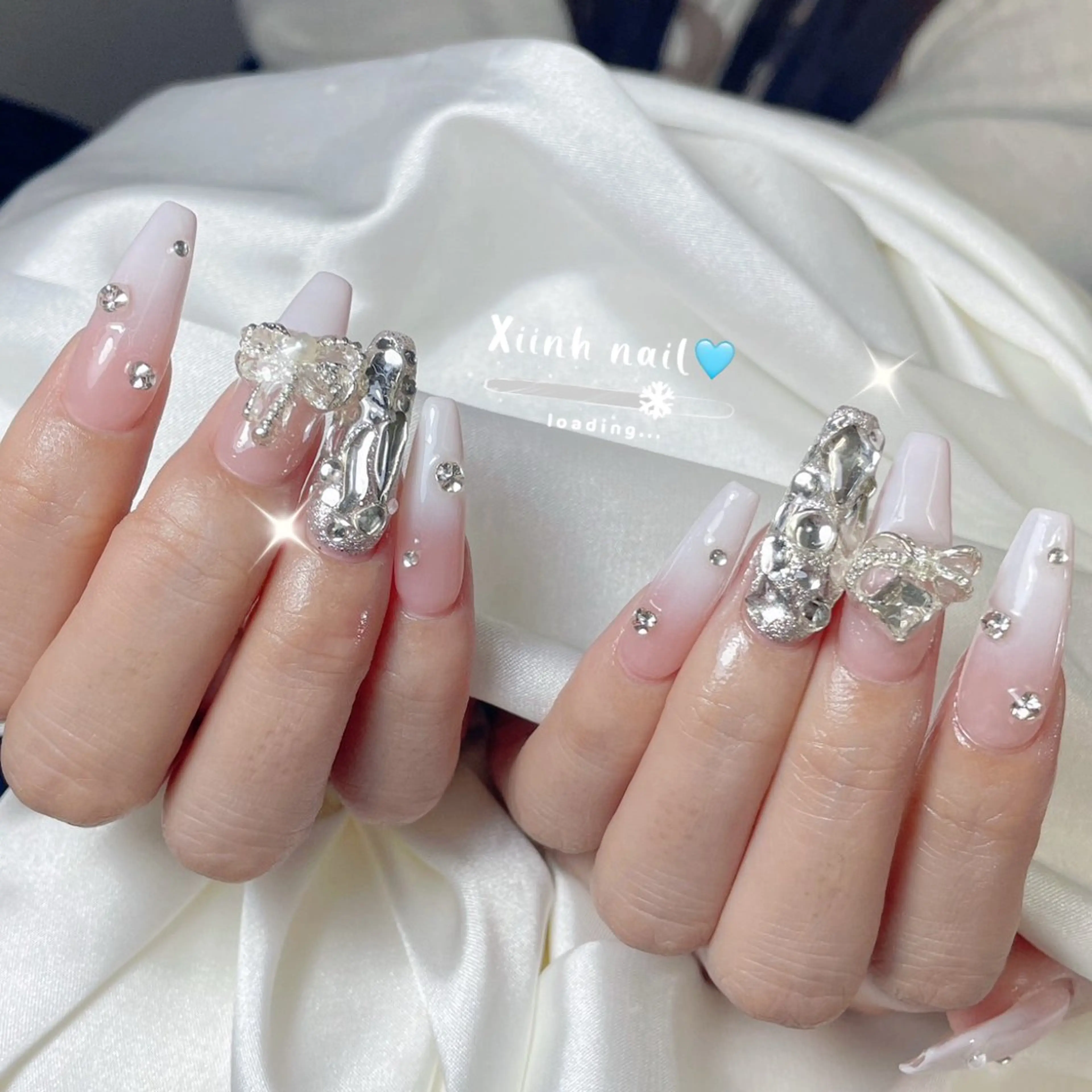 ネイル ブラウン チークネイル 桜ネイル 長さ出し フットネイル ハンドネイル XIINH NAIL SALONのネイルデザイン