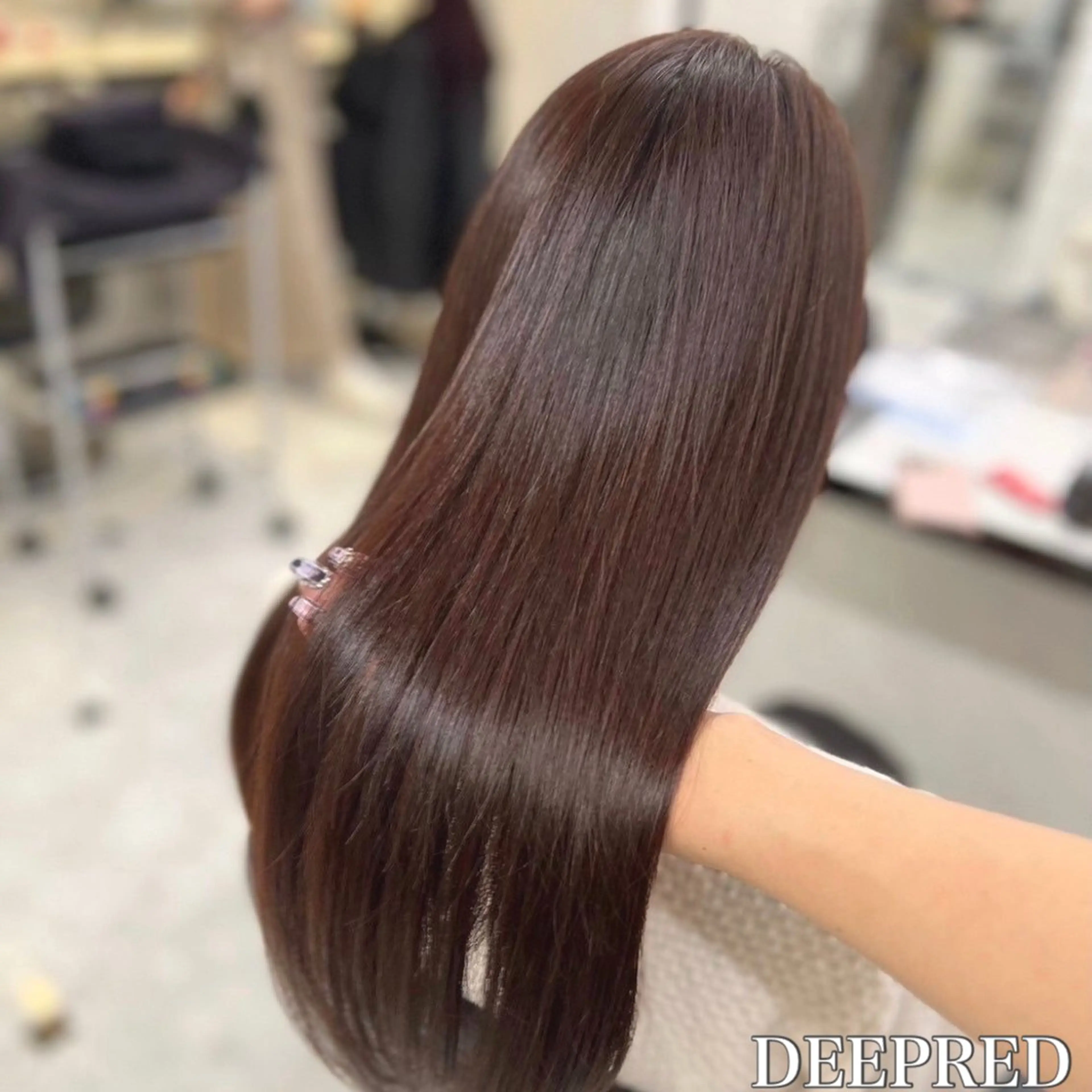 セミロング カラー ヘアアレンジ 🩵ダメージレス艶感 ハイトーン🩷のヘアスタイル