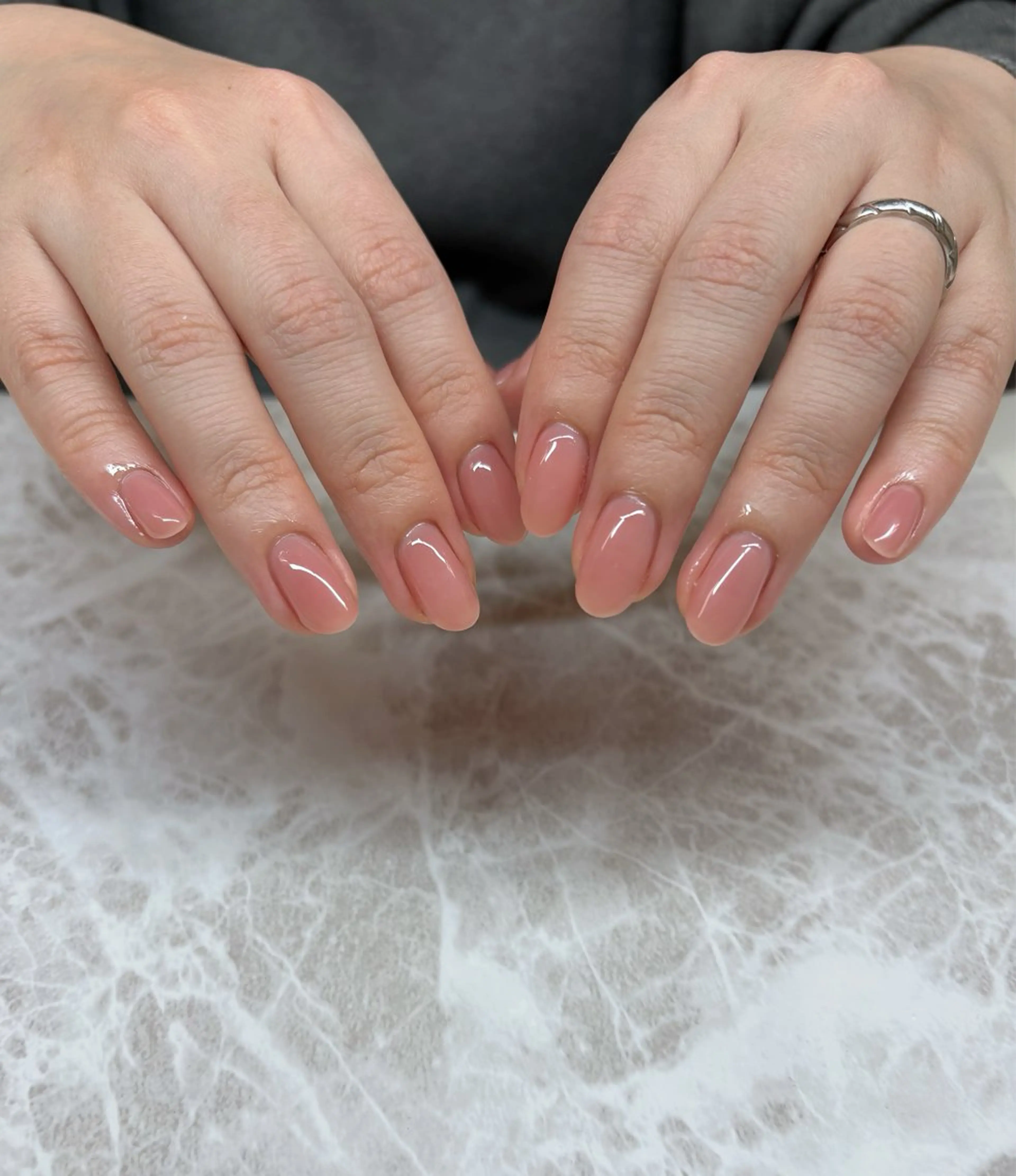 ネイル ワンカラーネイル ハンドネイル private salon magique所属・Rina🫧 大阪/福島のネイルデザイン