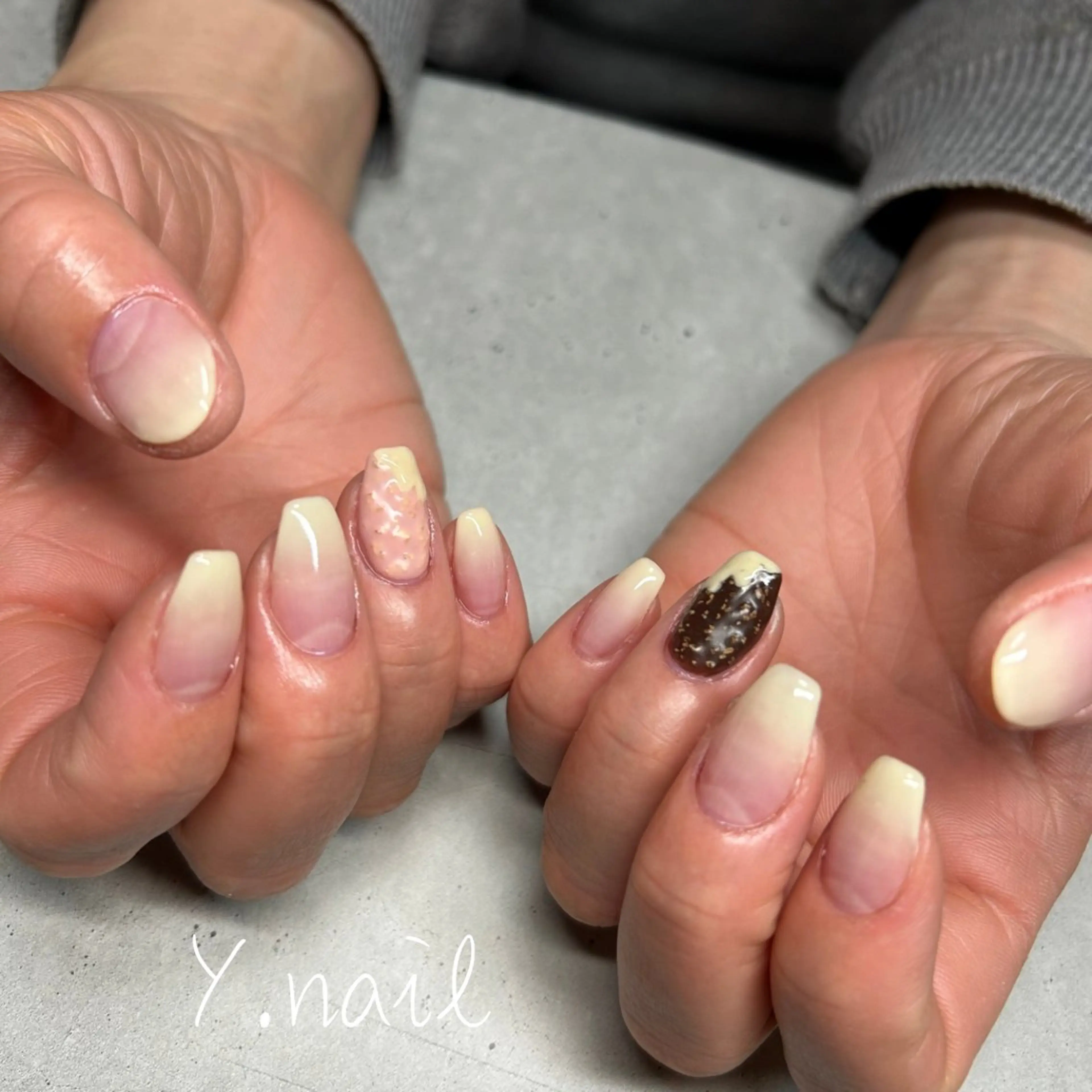 ネイル アートネイル Y. nailのネイルデザイン