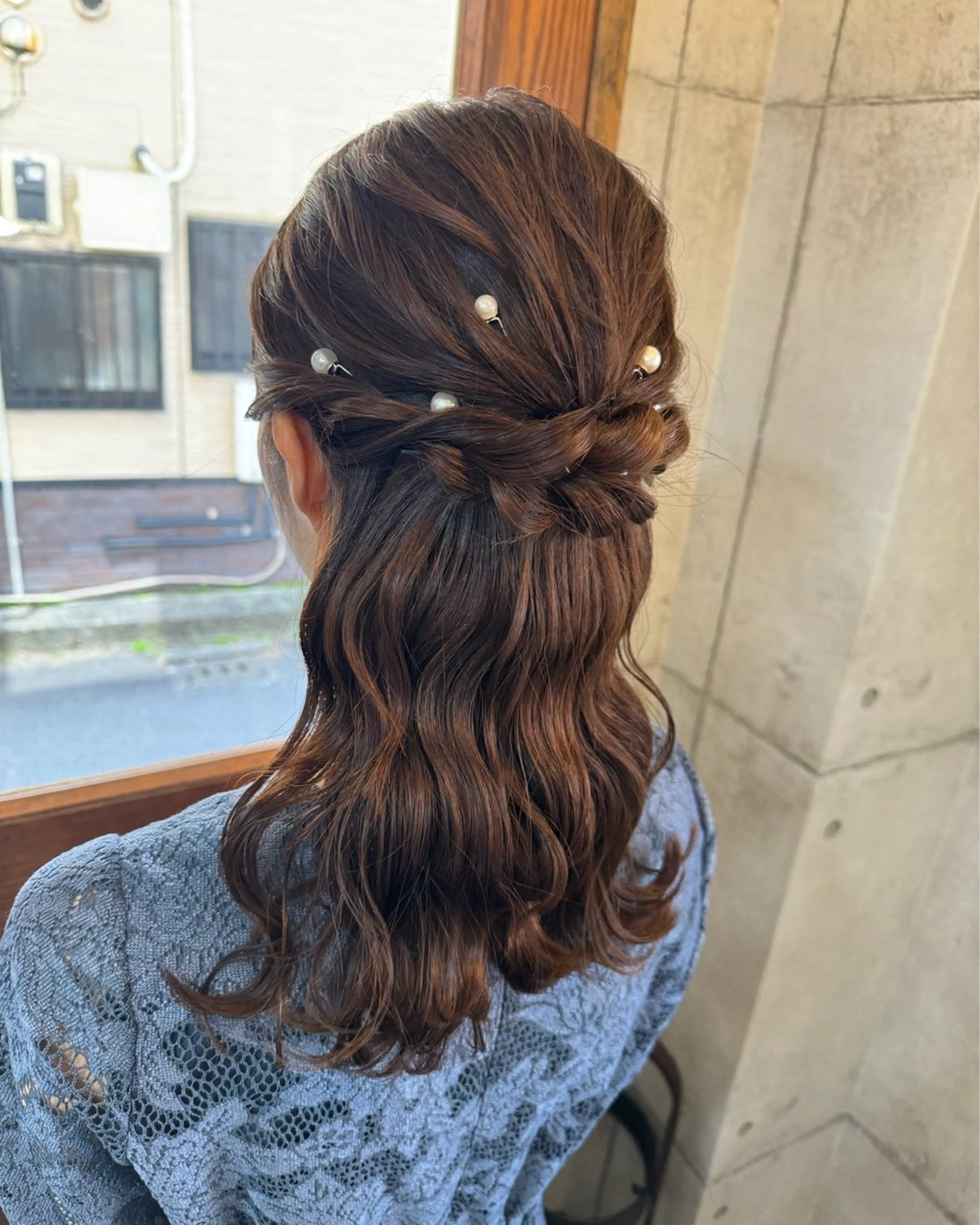 セミロング ヘアアレンジ ハーフアップ ヘアカラー ヘッドスパ 石井 綺乃のヘアスタイル