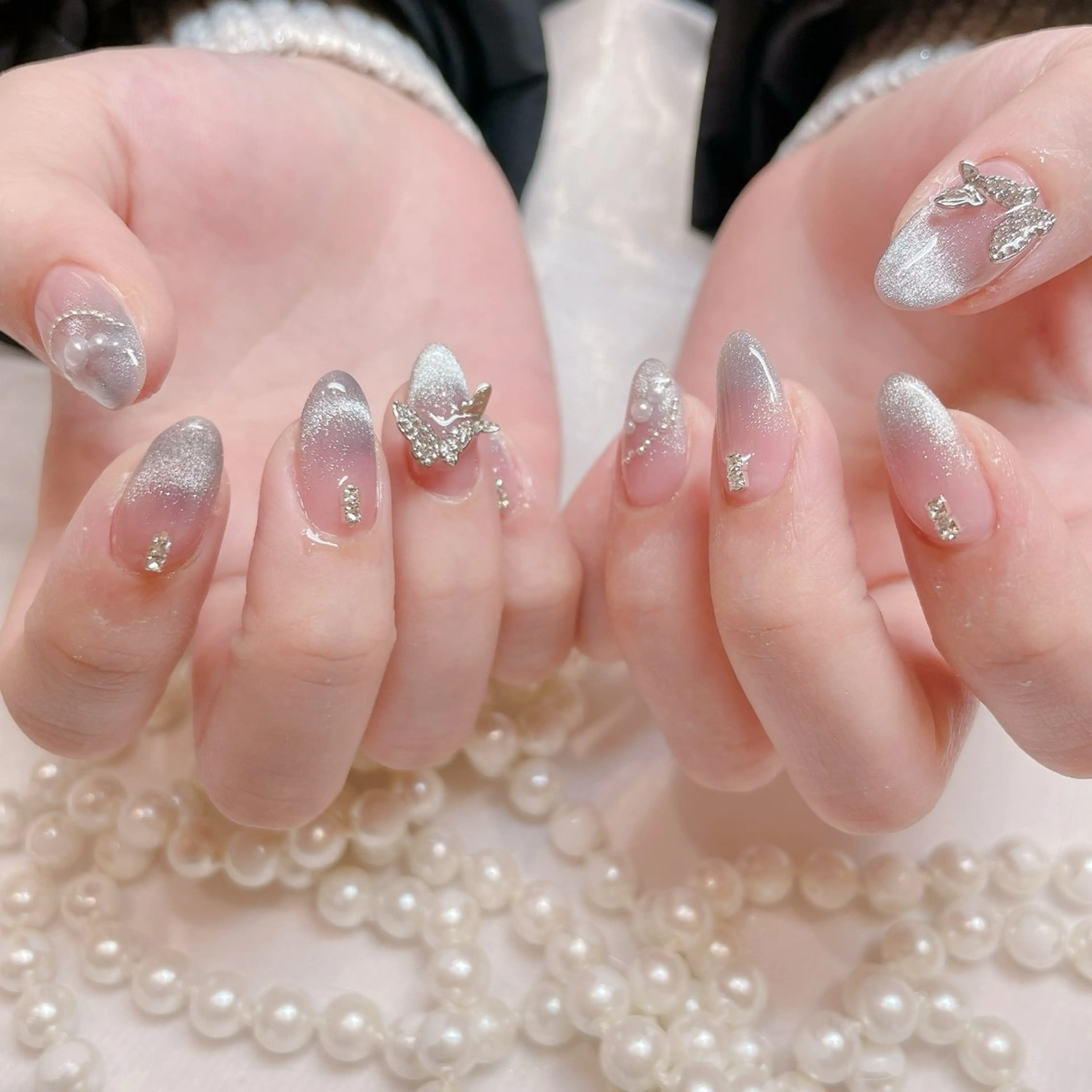 ネイル Raviy イオンモール成田店所属・菅谷 百花のネイルデザイン