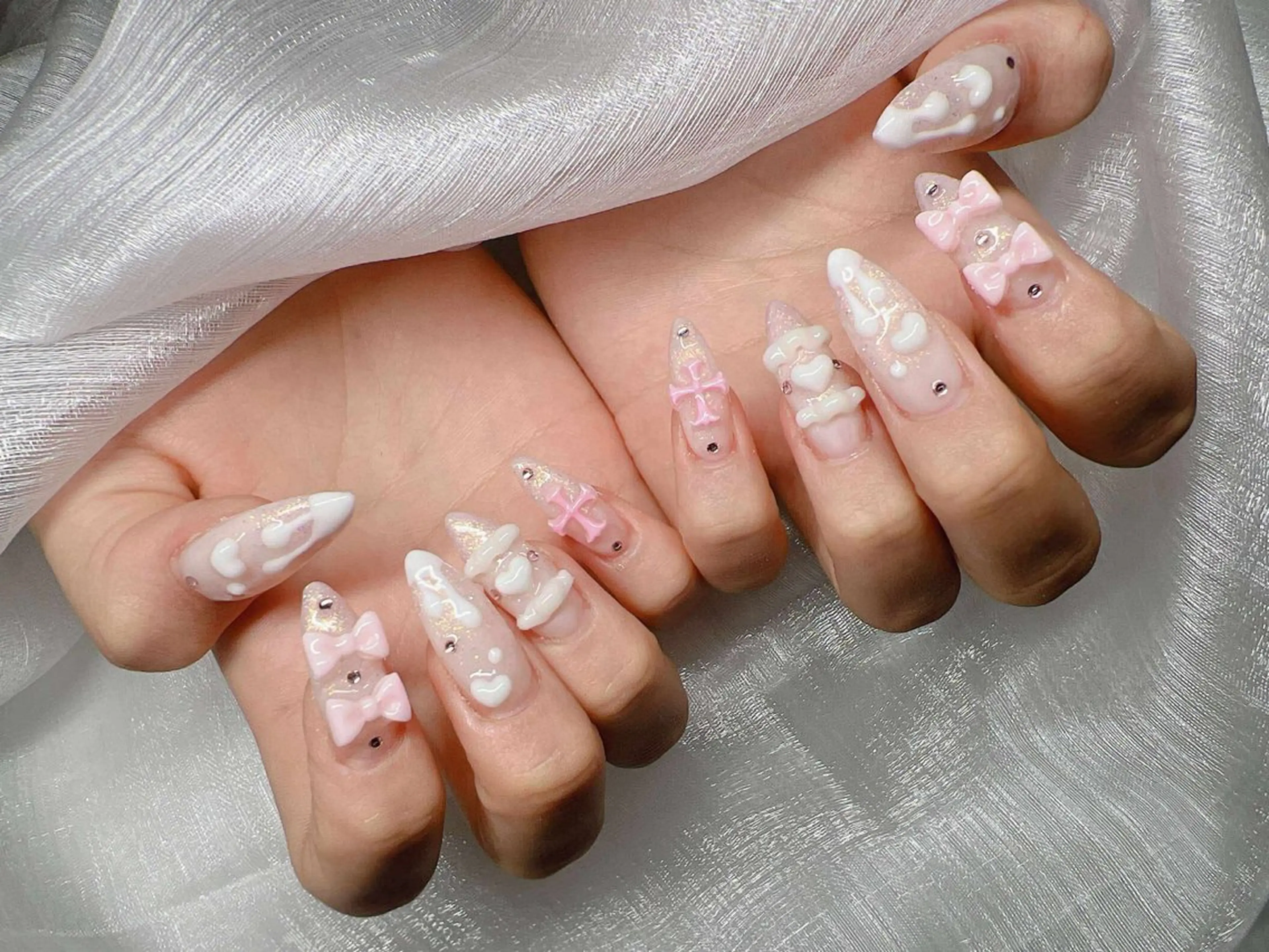 ネイル 長さ出し グラデーション 卒業式 キラキラネイル マグネットネイル ハンドネイル Lee Nailsのネイルデザイン