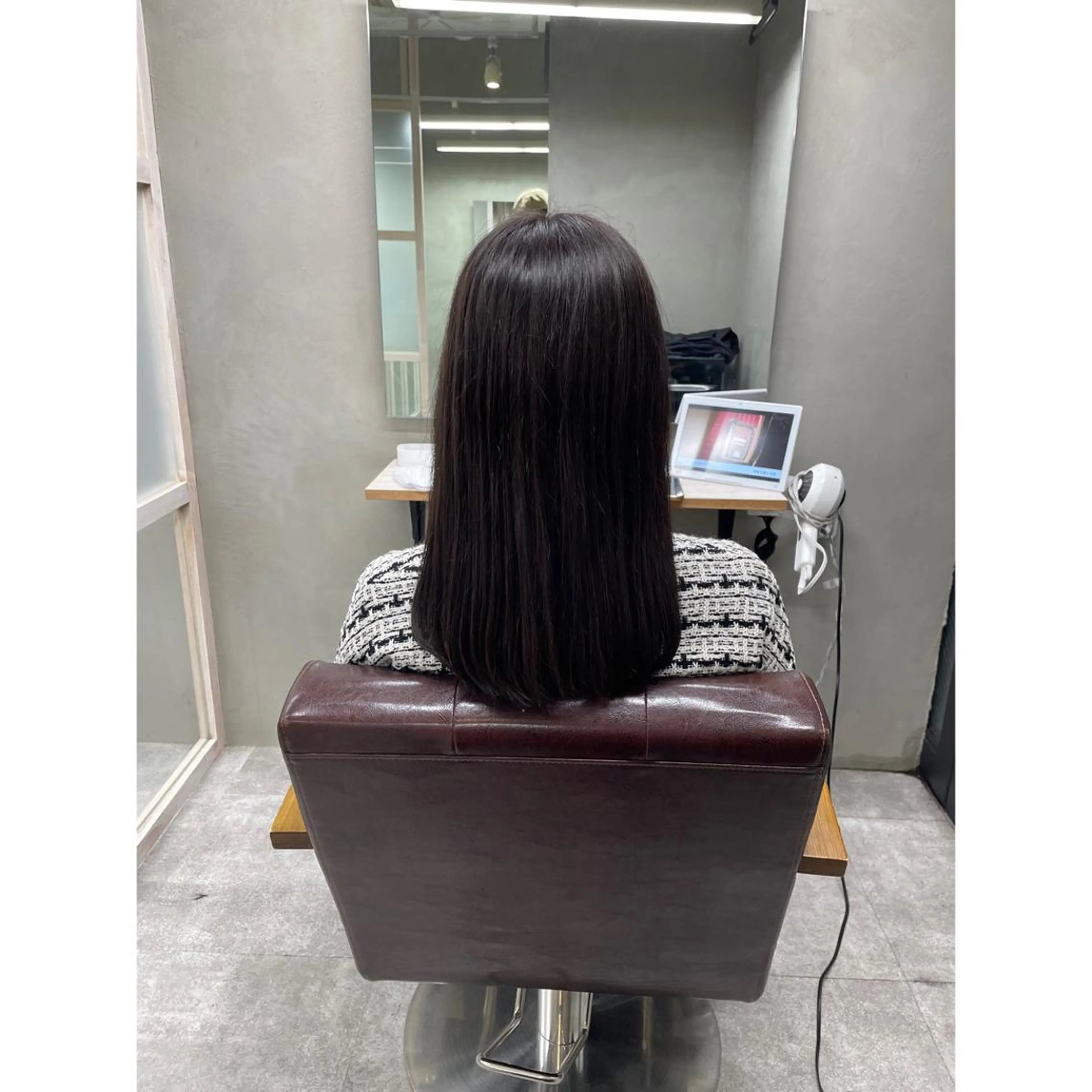 セミロング ｔｏｃｃａ /ｅｒｉのヘアスタイル