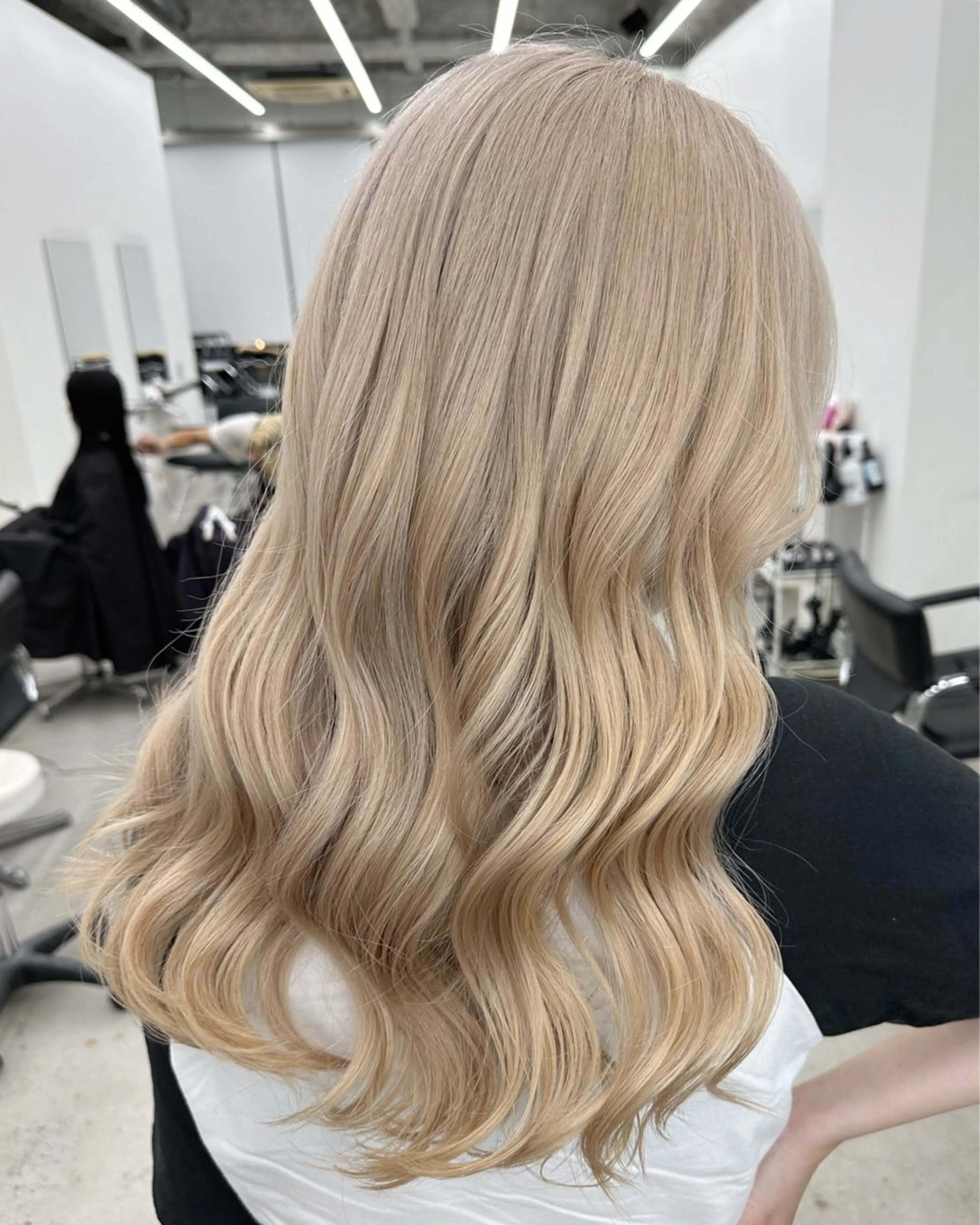 ロング カラー GO TODAY シェアサロン 原宿本店所属・原宿ハイトーンカラー 🌼みるい🌼のヘアスタイル