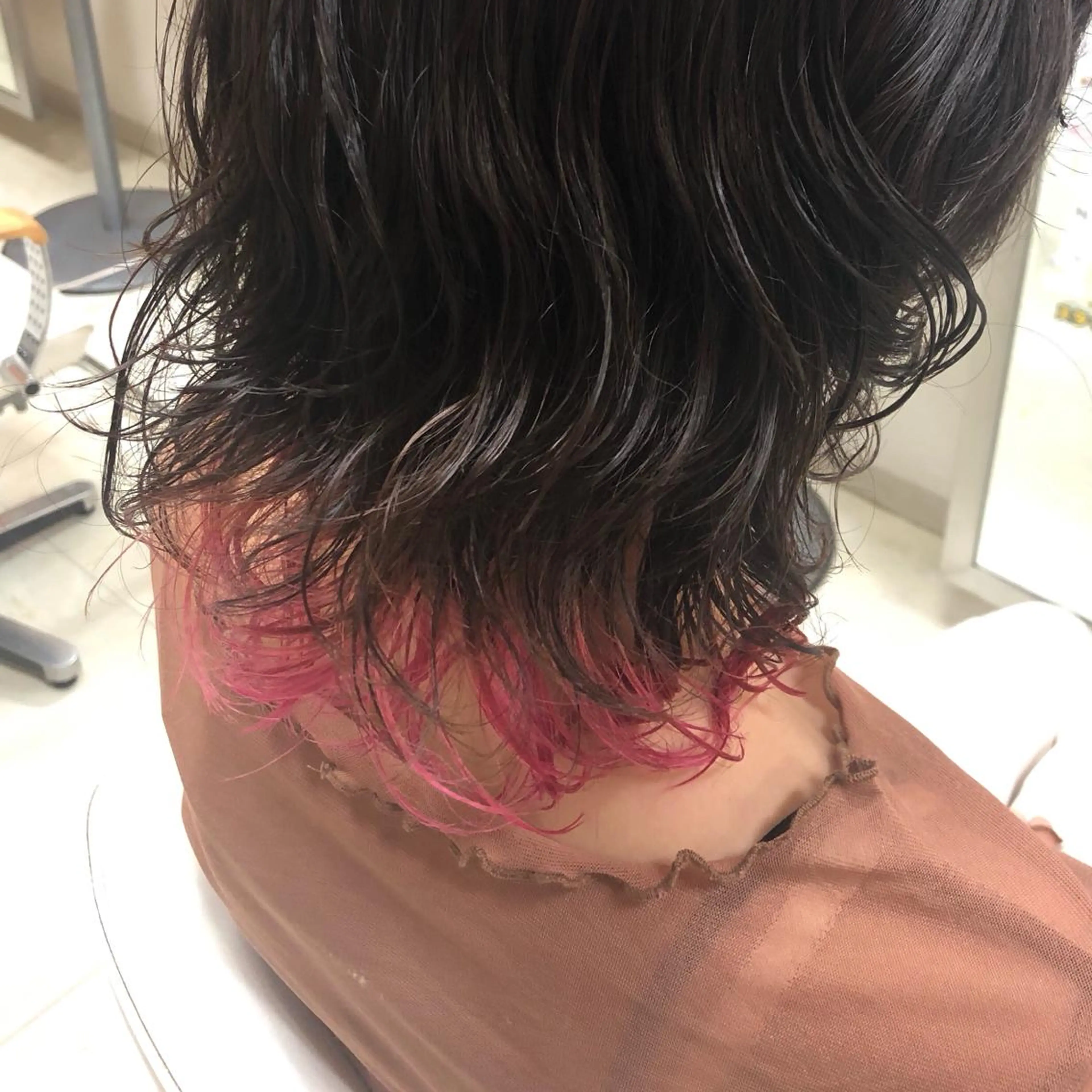 カラー white.所属・white.梅田 デザインカラー🦄のヘアスタイル