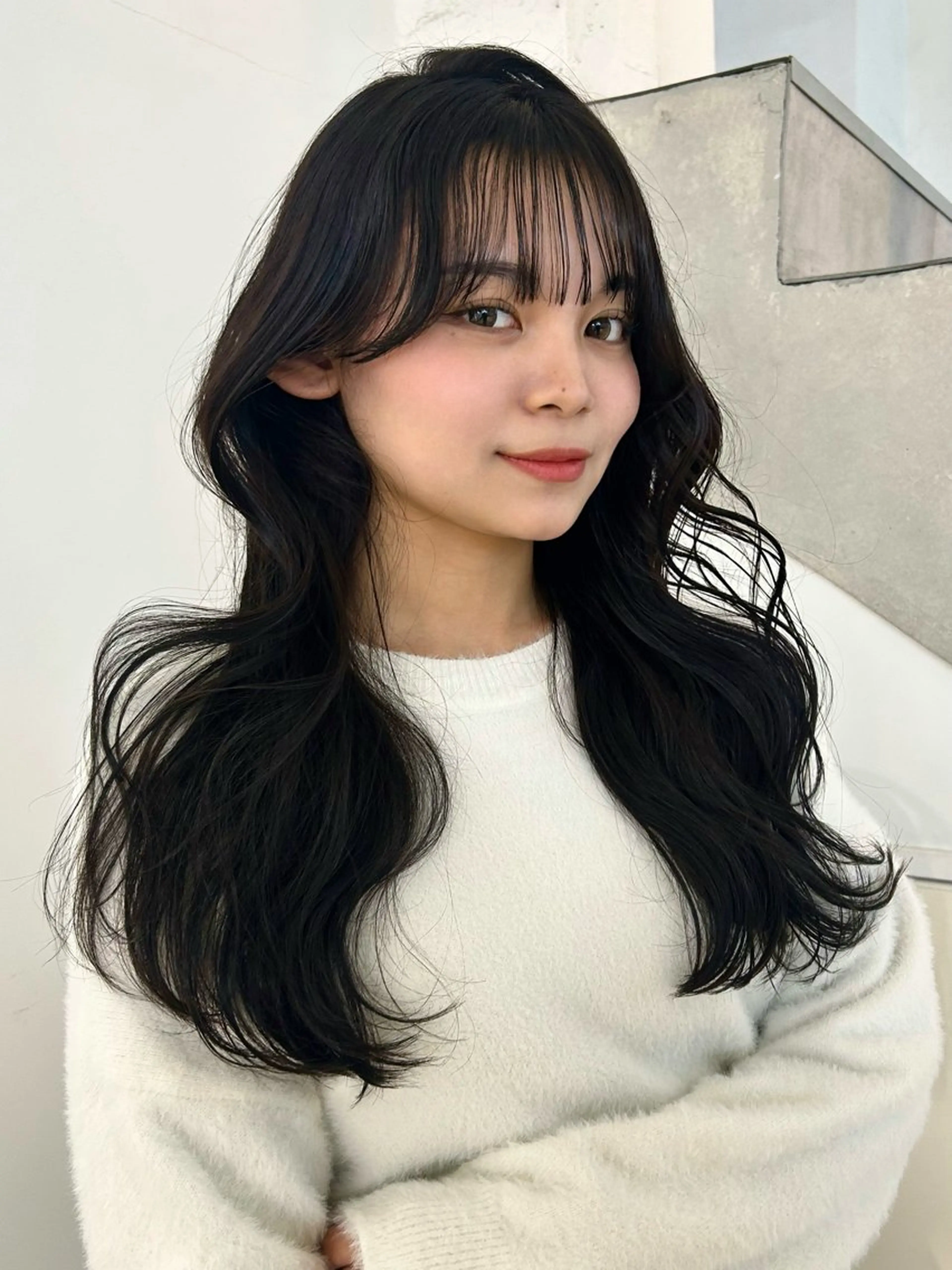 ミディアム カラー カット ヘアカラー 🌟暖色系ハイトーン 🌟AIのヘアスタイル