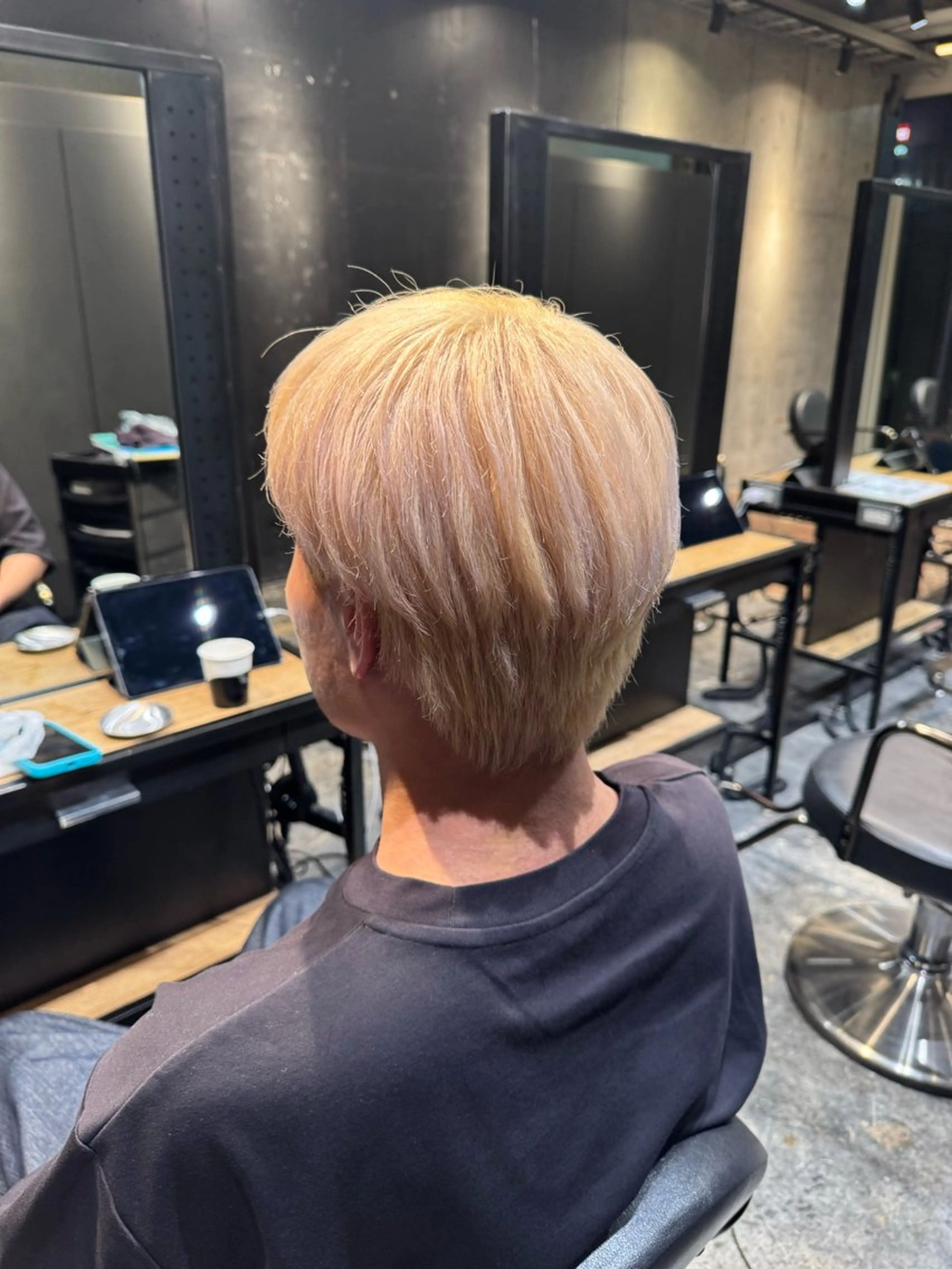 カラー ヘアカラー ブリーチ/透明感 カラー🖤🪽みさきのヘアスタイル