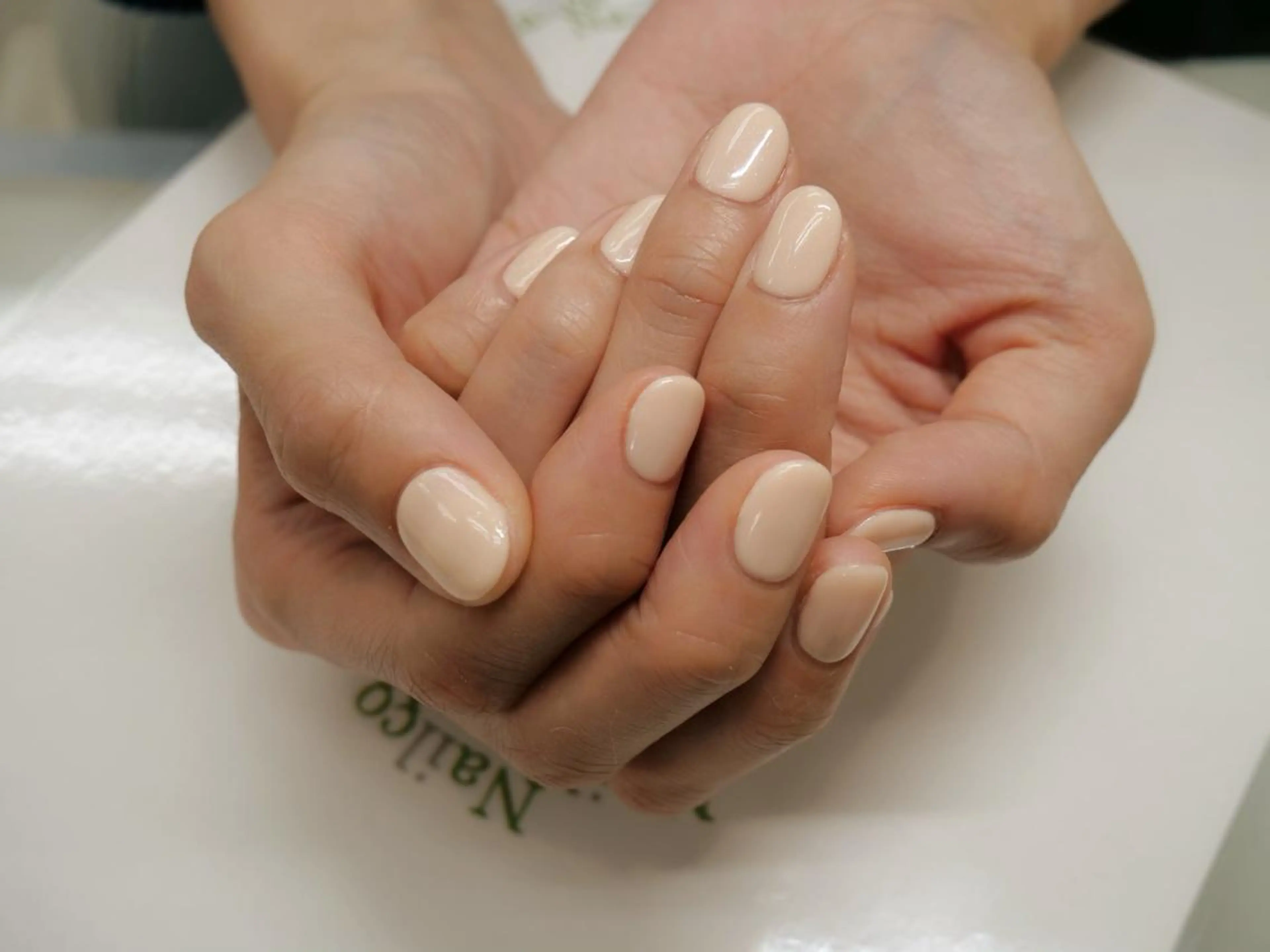 ネイル マツエク・マツパ ワンカラーネイル Nail Salon RINO所属・伊藤 なつみのネイルデザイン