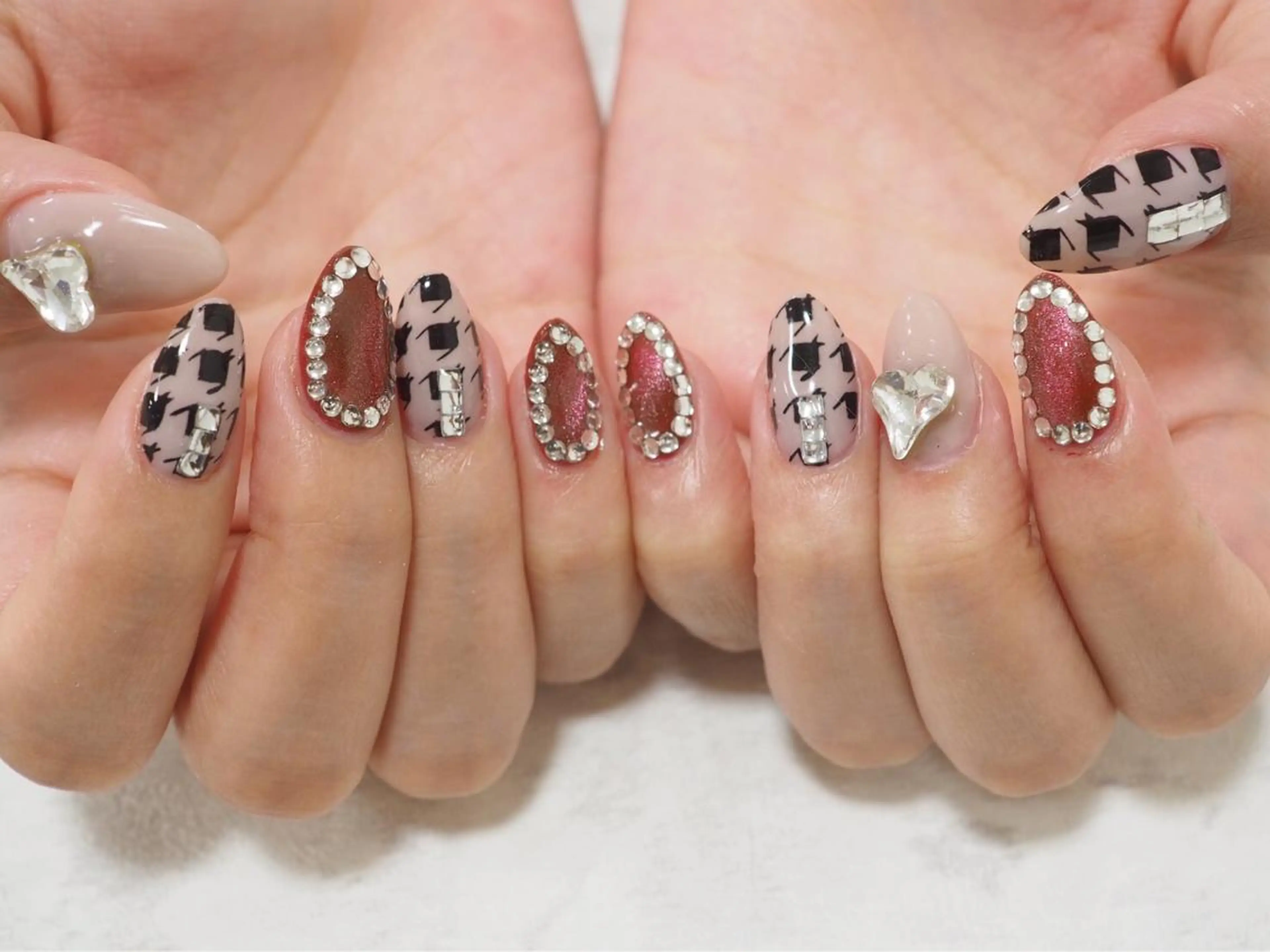 ネイル LoLo nail kのネイルデザイン