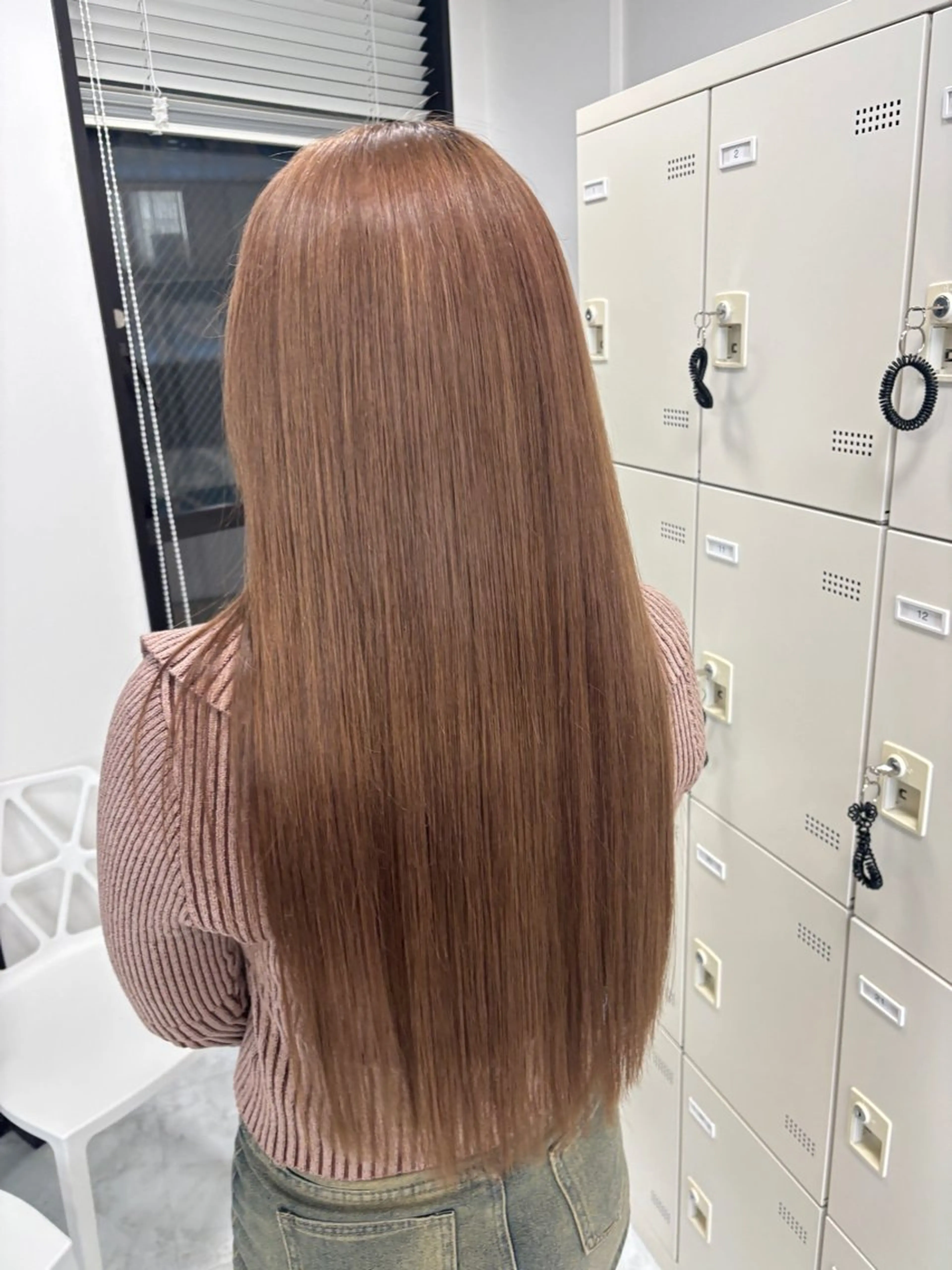 ロング ヘアカラー トリートメント ヘッドスパ ヘアセット 韓国ヘア/ブリーチ無 しWカラー/オリーブのヘアスタイル