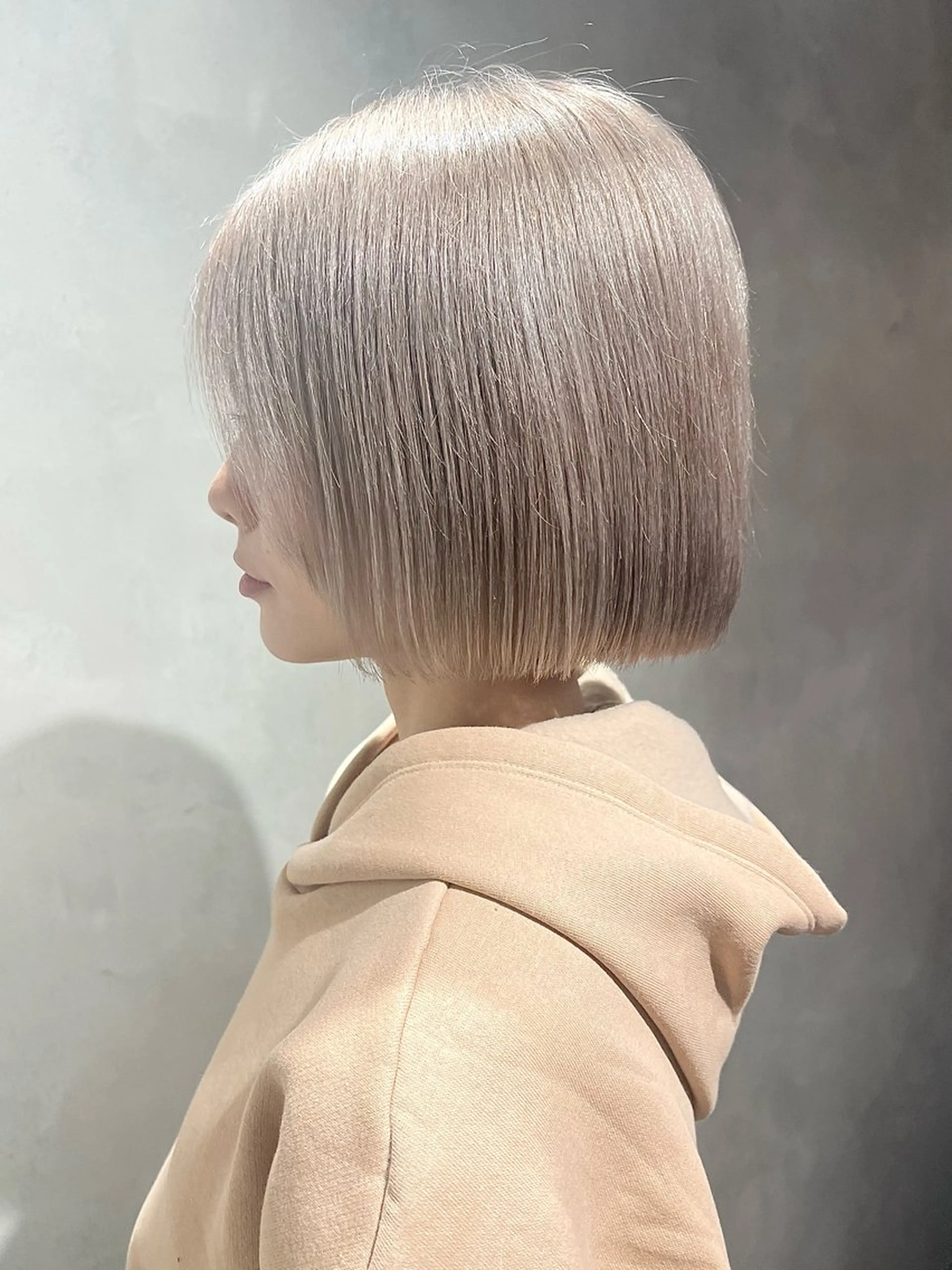 ミディアム ボブ カット ヘアカラー トリートメント フジサキ ケンのヘアスタイル