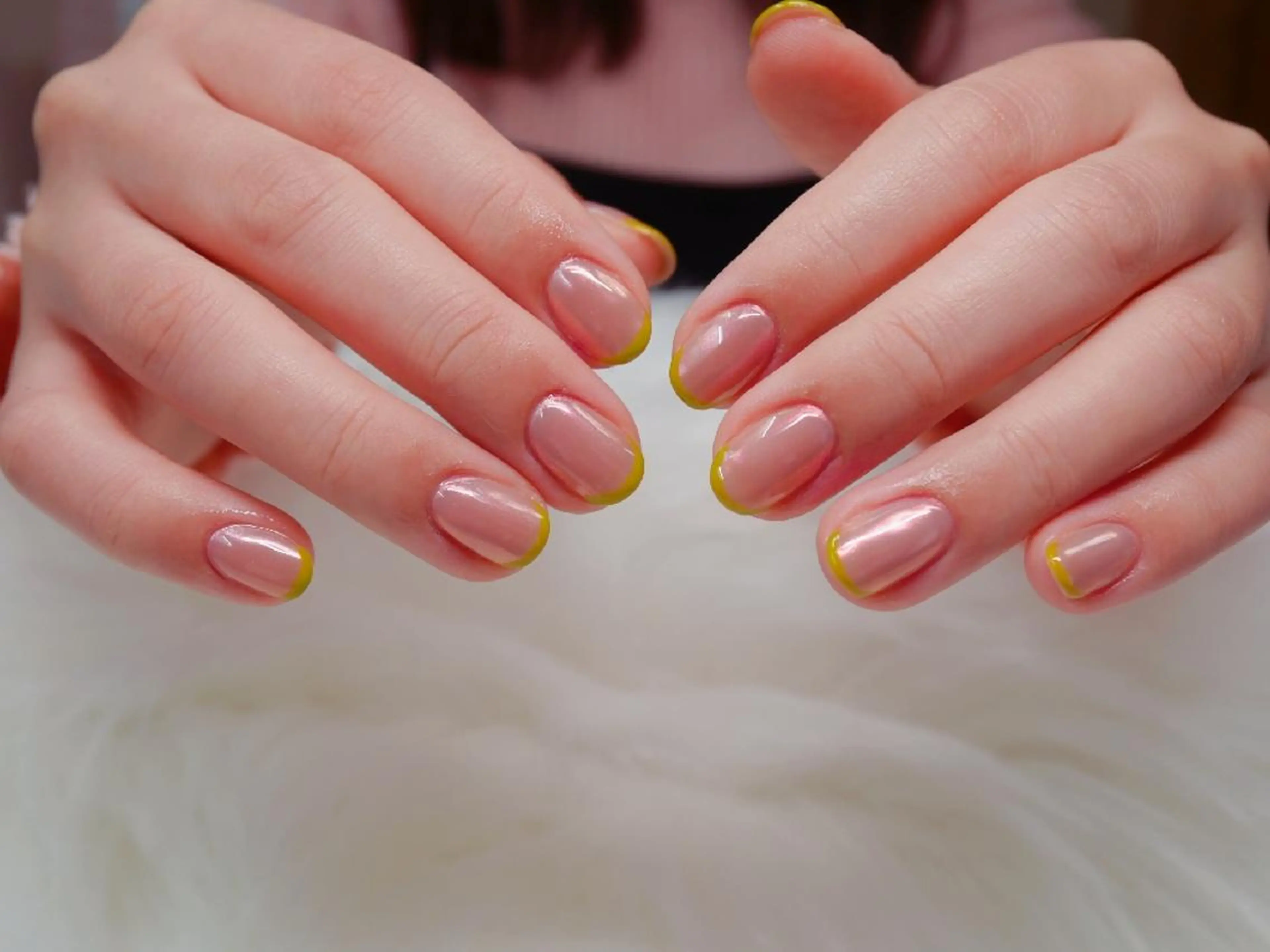 ネイル フレンチネイル 氷ネイル・うるうるネイル 春ネイル ハンドネイル Nailsalon Graciasのネイルデザイン