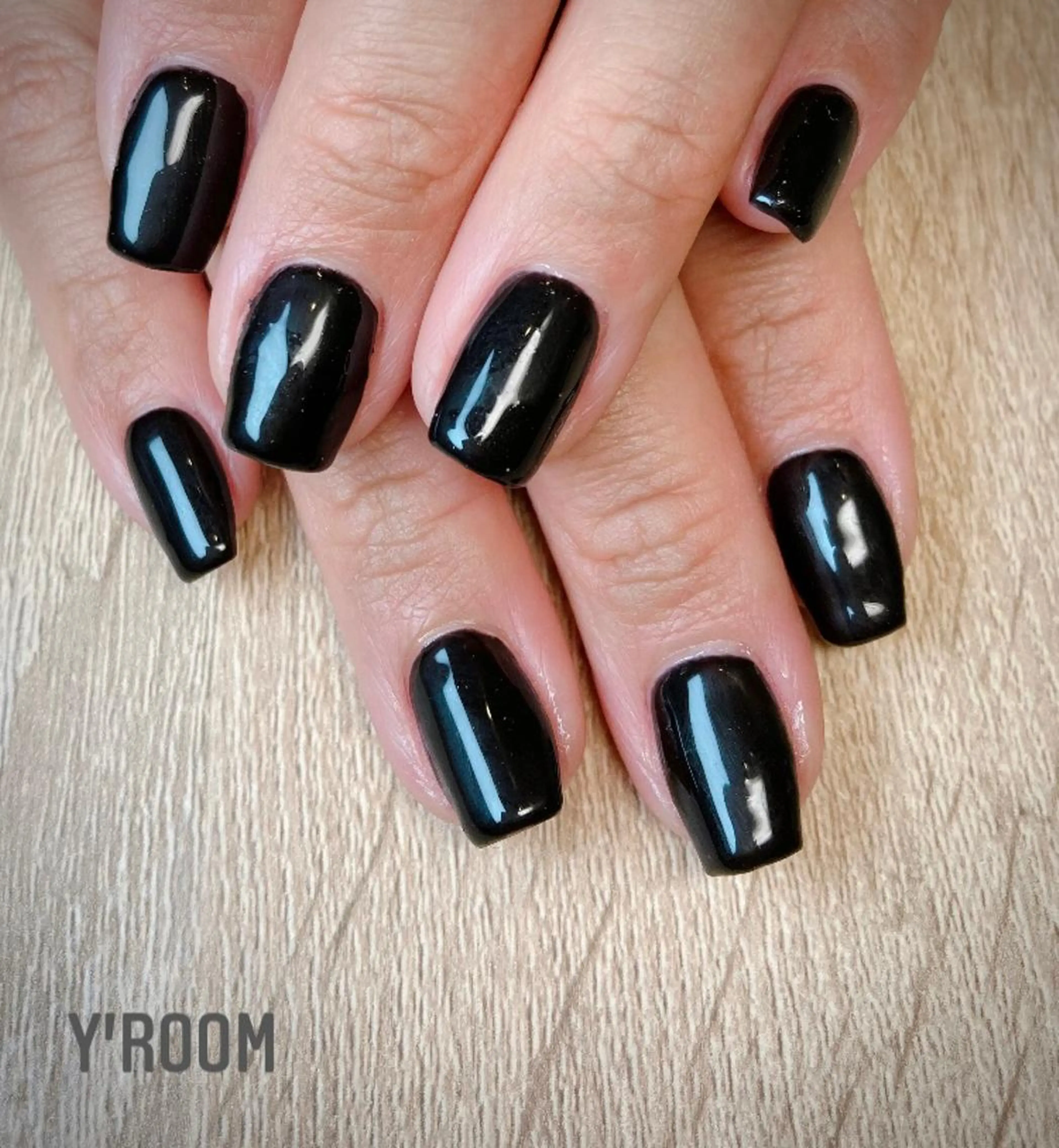 ネイル オーロラネイル フラッシュネイル ジェルネイル 氷ネイル・うるうるネイル マグネットネイル YUKA （ネイリスト）のネイルデザイン