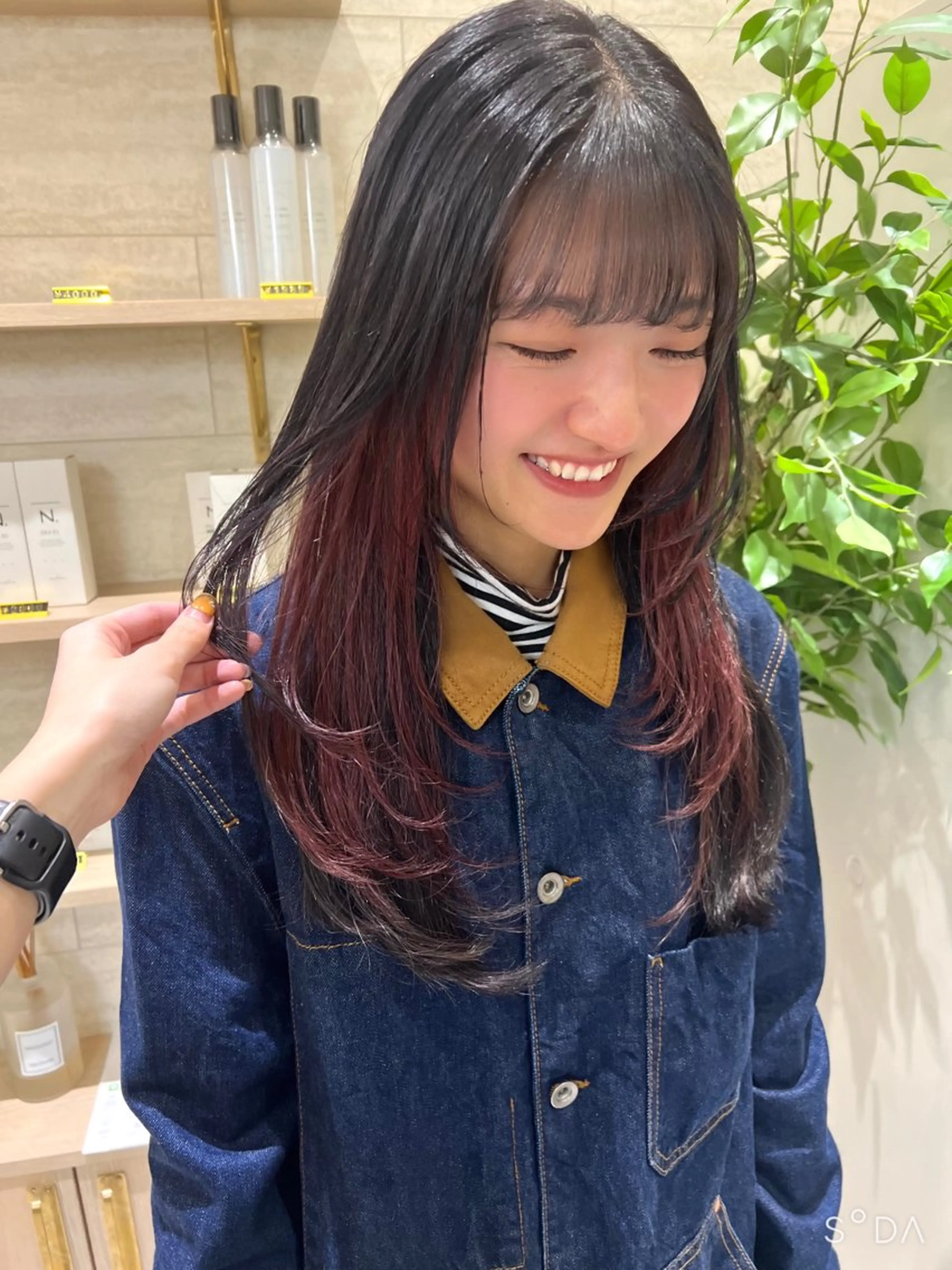 ロング レイヤーカット 🎀zina/韓国 🎀amiのヘアスタイル