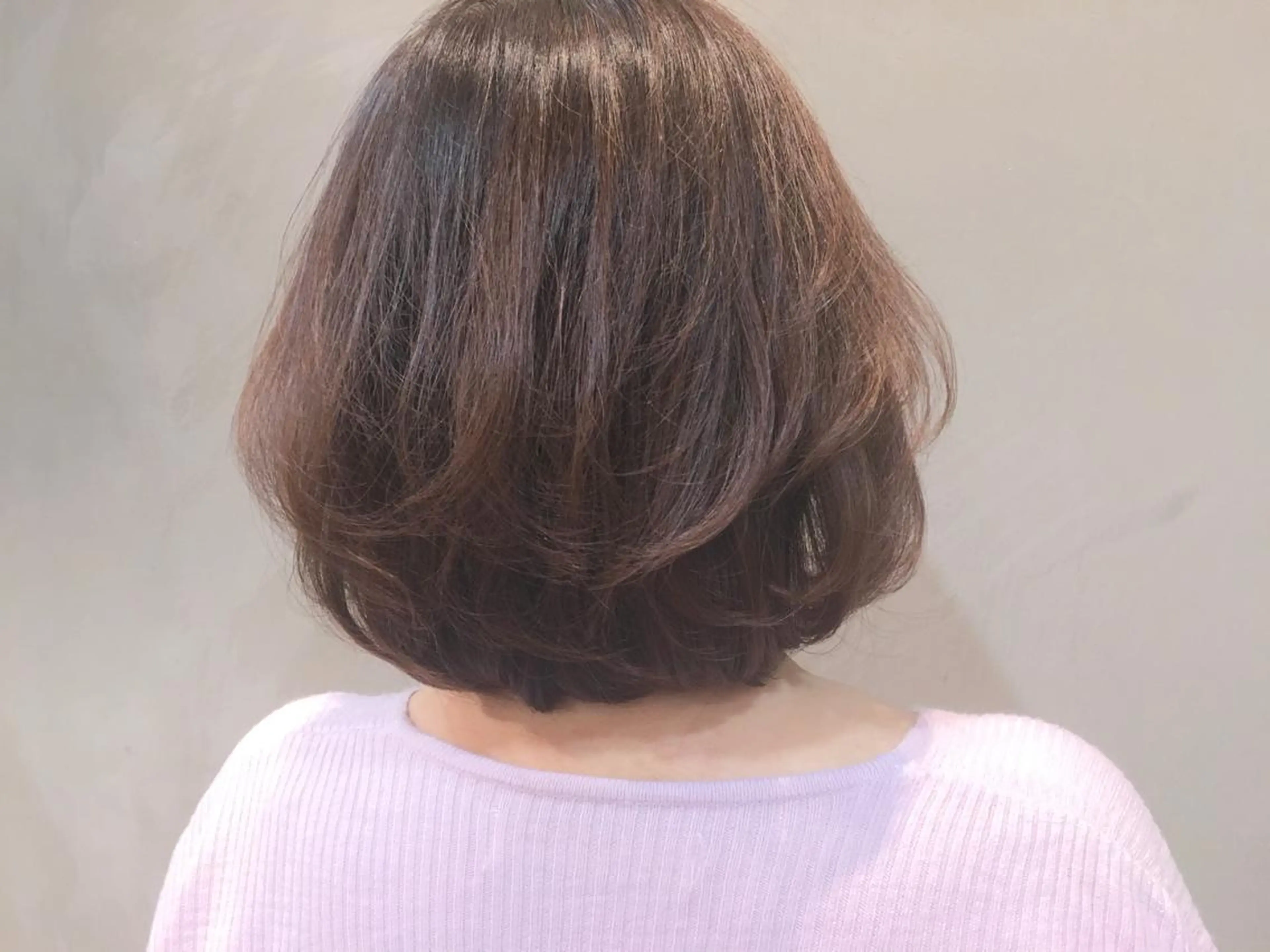 ショート カラー 🩷🍭中津・梅田 エリア🍬💜のヘアスタイル