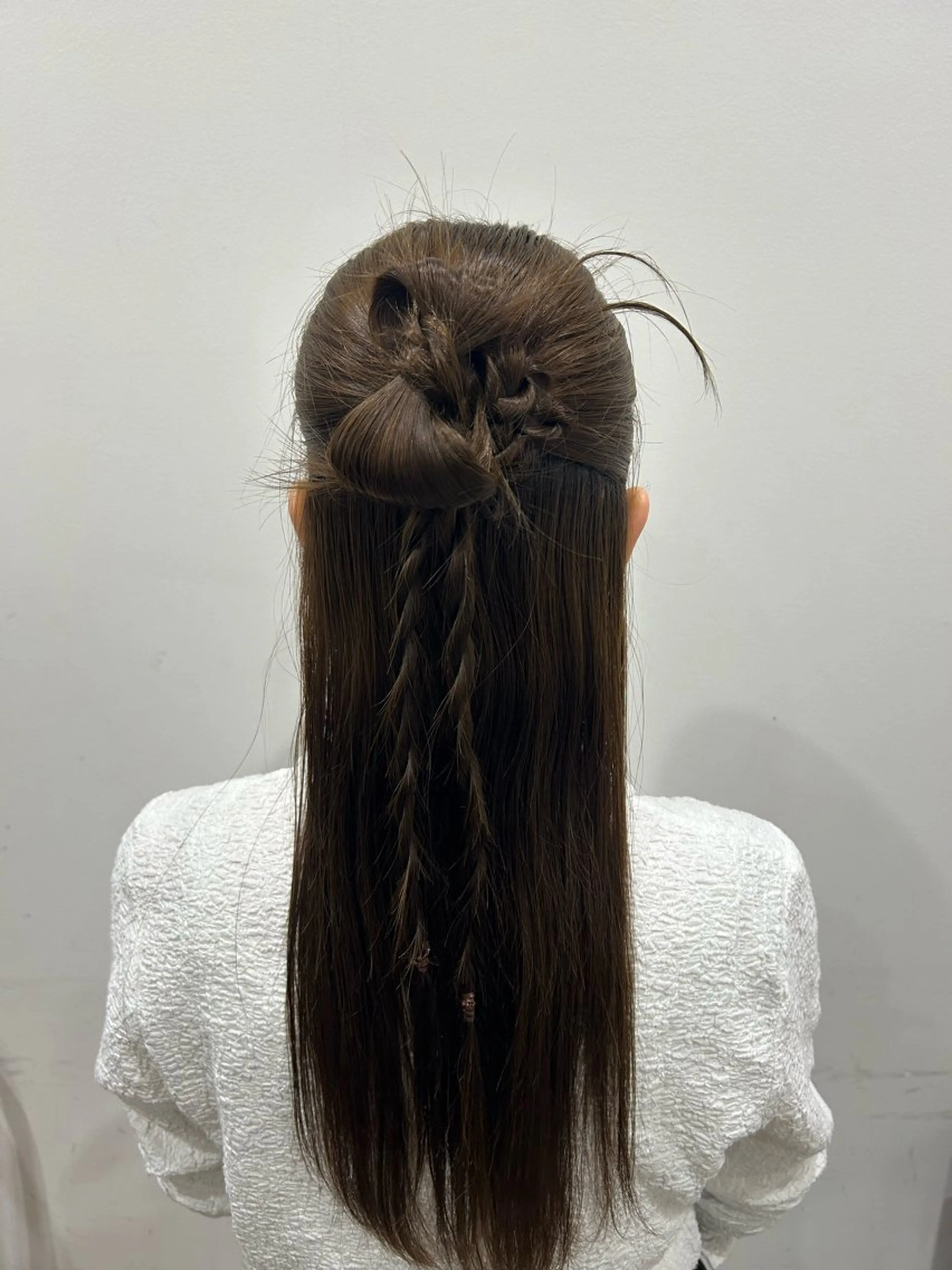 ヘアアレンジ ヘアセット 🎀大竹美侑/顔まわ りカット/レイヤーのヘアスタイル