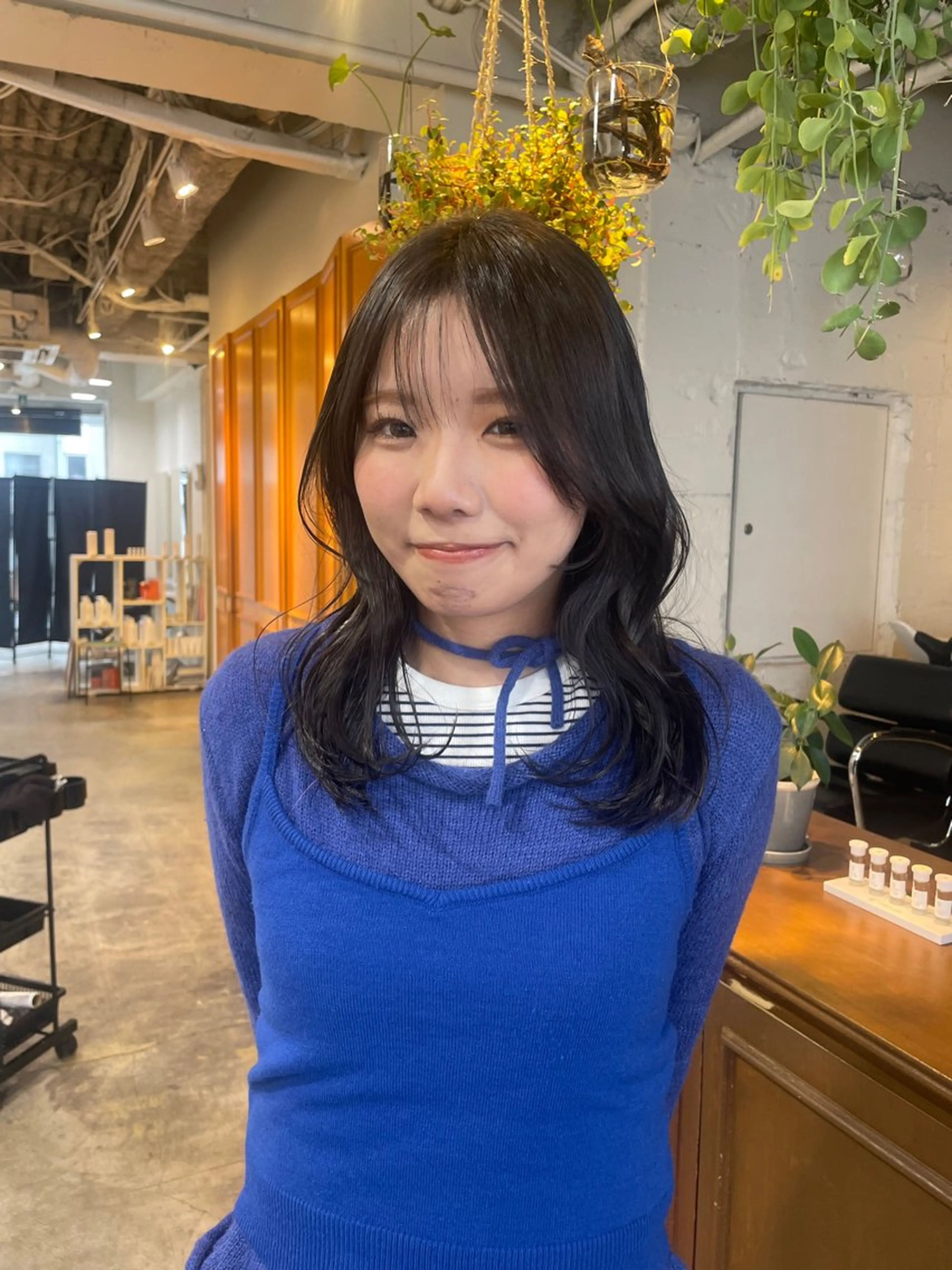 ミディアム カラー カット ヘアカラー トリートメント RIN/韓国ヘア レイヤーカットのヘアスタイル