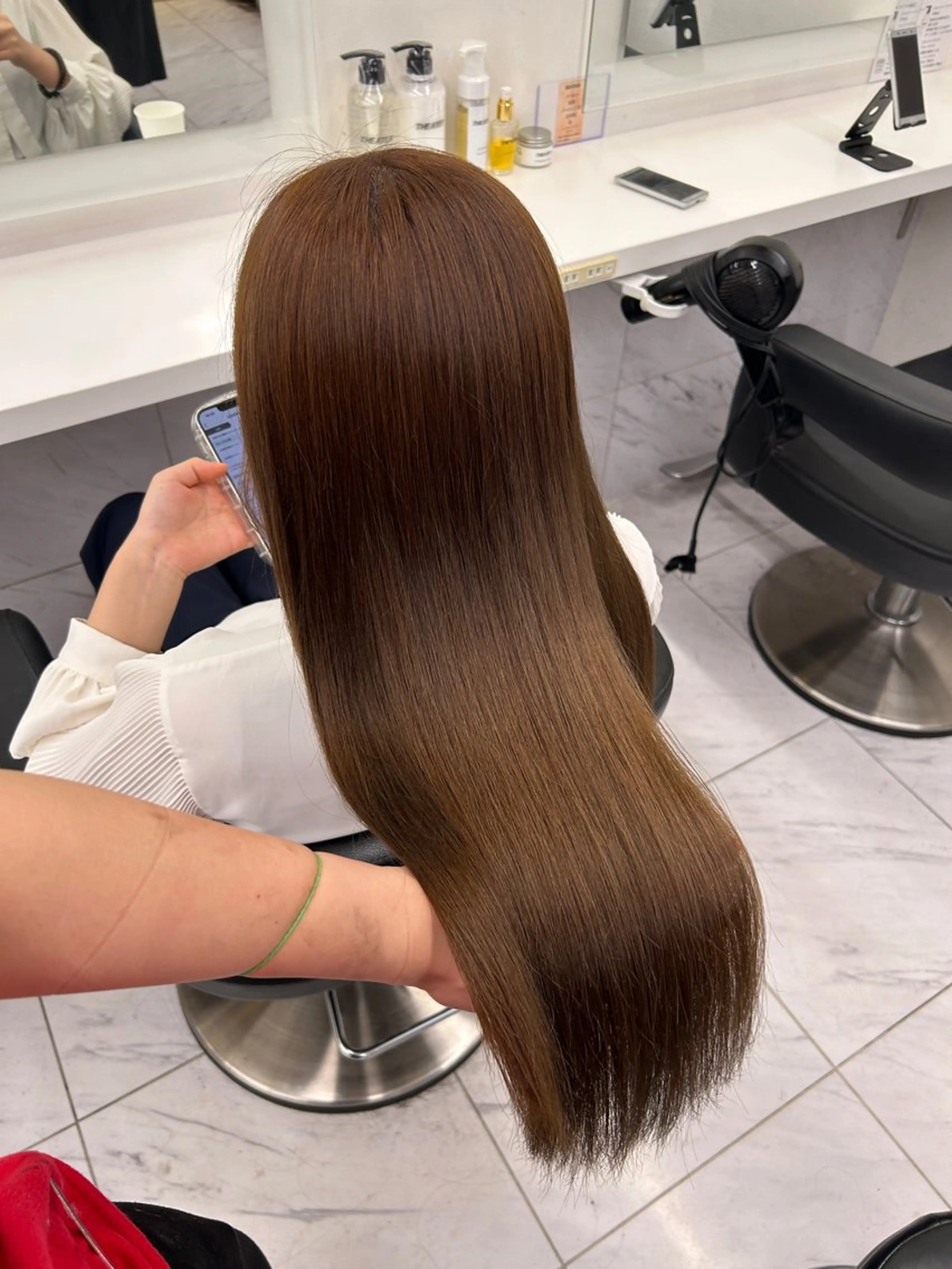 ロング カラー カット ヘアカラー トリートメント ヘッドスパ ヘアセット 🥯縮毛/レイヤー/ ベージュヘア🥯のヘアスタイル