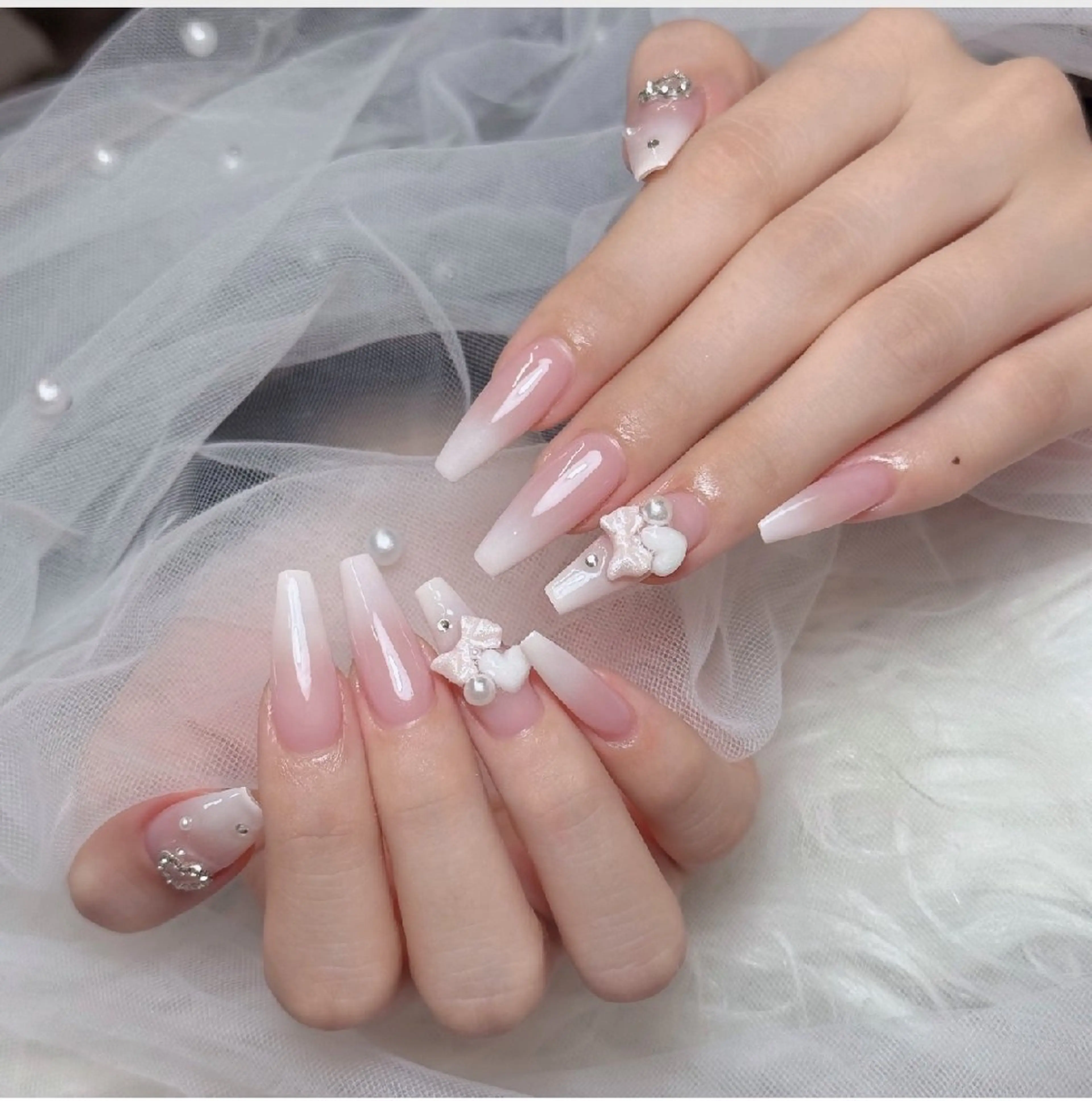 ネイル 山下 百合のネイルデザイン