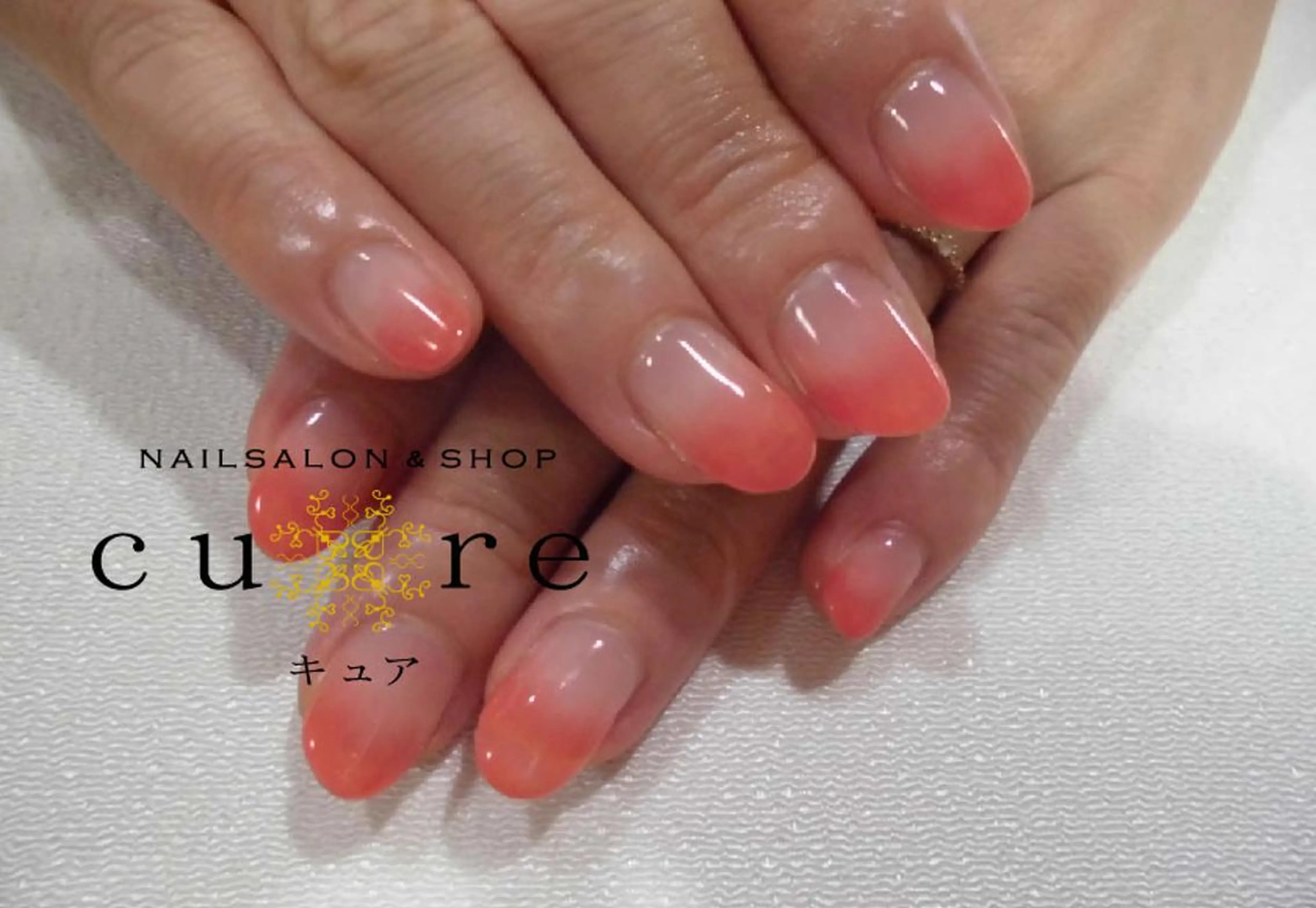 ミディアム ネイル ハンドネイル ネイルサロン Cureのネイルデザイン