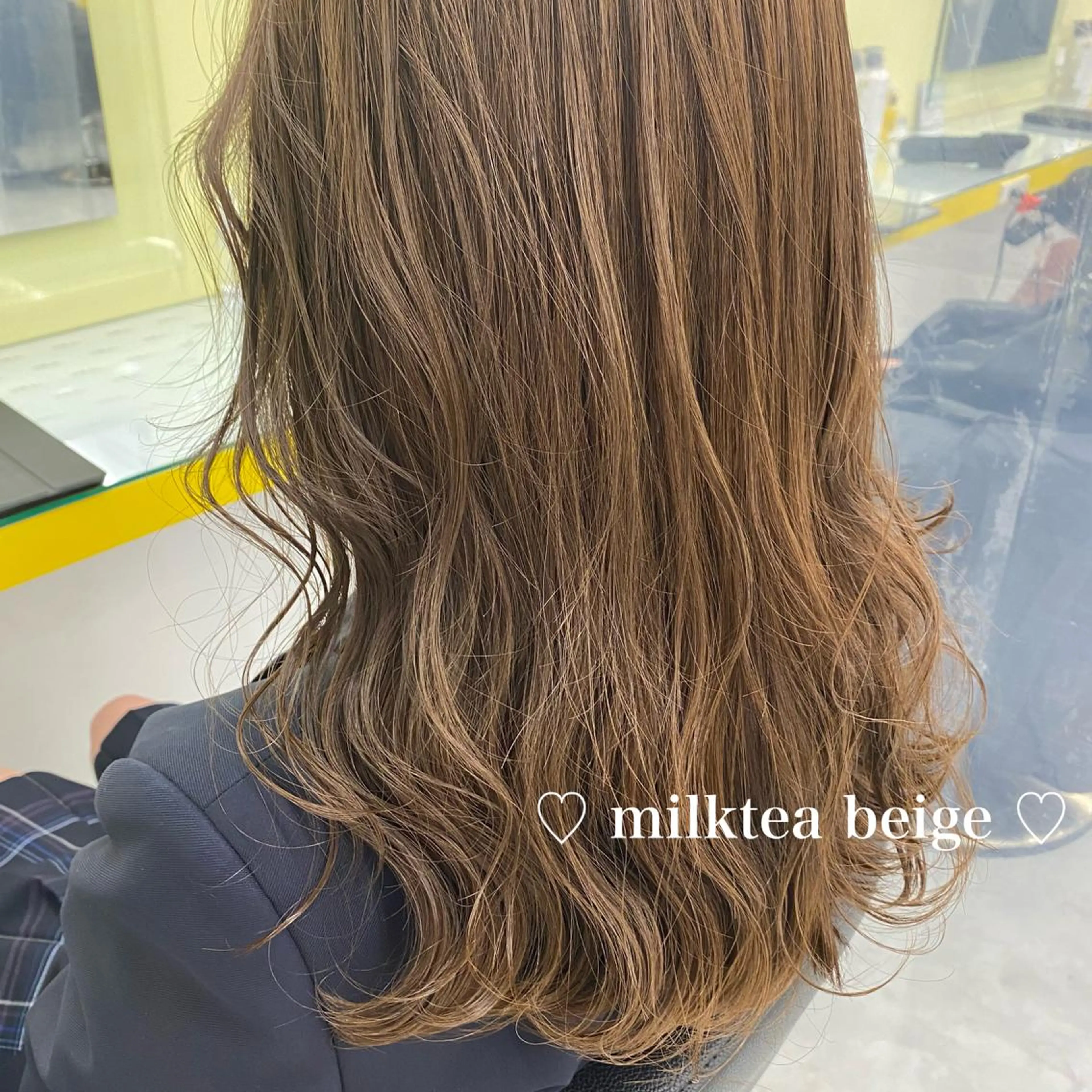 セミロング カラー パーマ ヘアアレンジ メンズ ネイル マツエク・マツパ ベージュカラー ミルクティーベージュ linette所属・🐩推し活🐩 FUTABA🍒のヘアスタイル